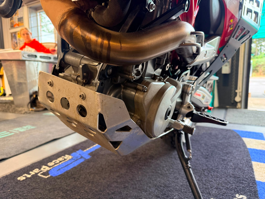 ES 700 Enduro (692cc) 2022