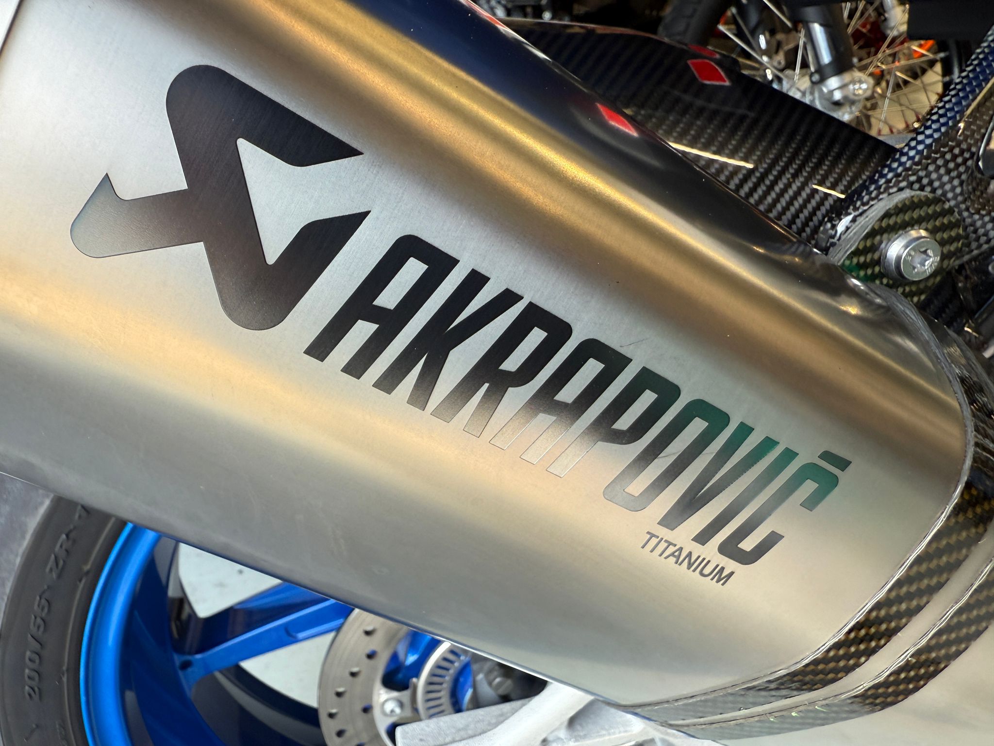 HP4 Carbon S1000RR (999cc) 2014