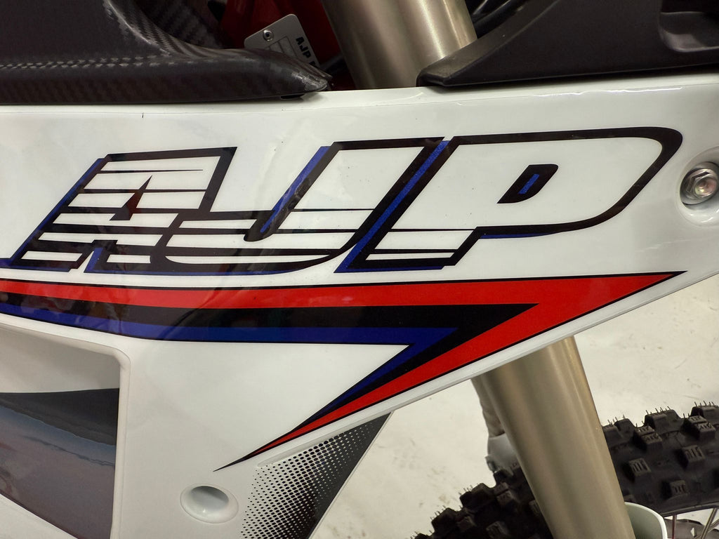 PR7 (650cc) 2025