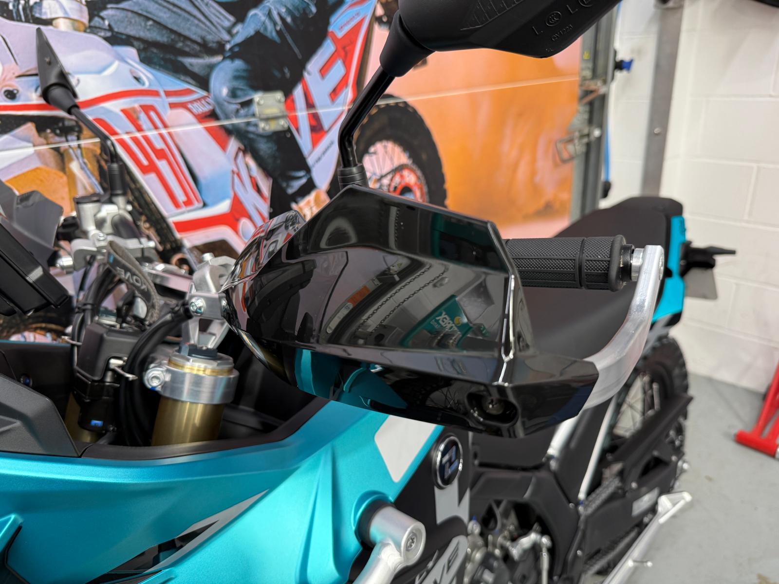 800 X Rally (NEW)