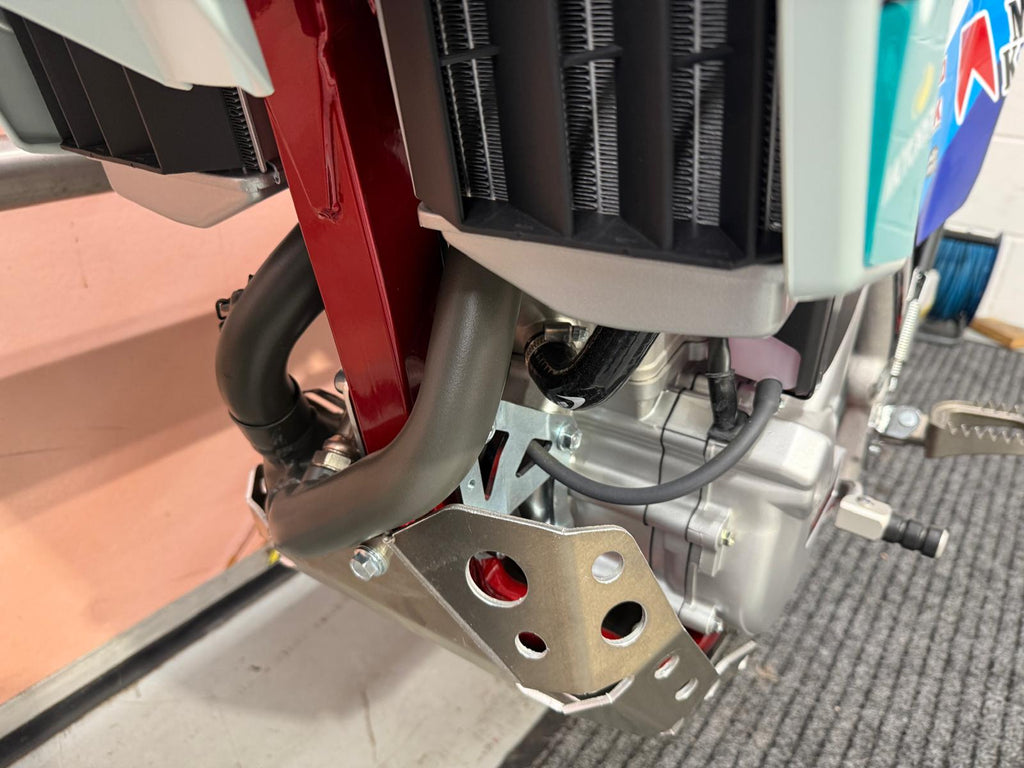 PR7 (650cc) 2025