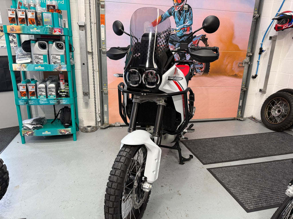 Desert X (937cc) 2023