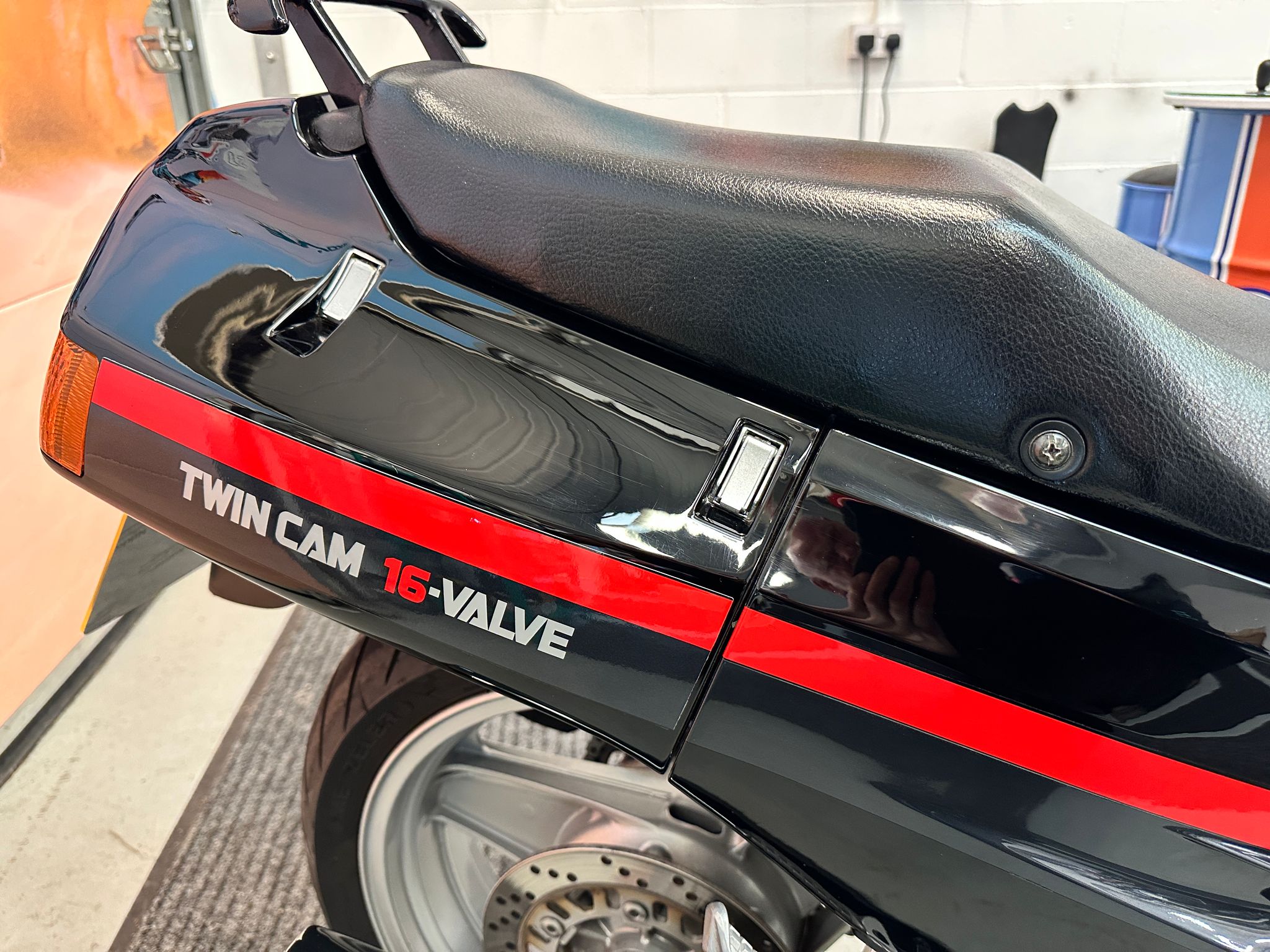 Ninja ZX-10R (998cc) 1995