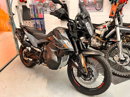 890 Adventure (889cc) 2023