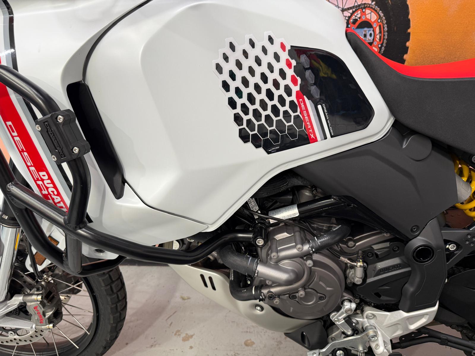 Desert X (937cc) 2023