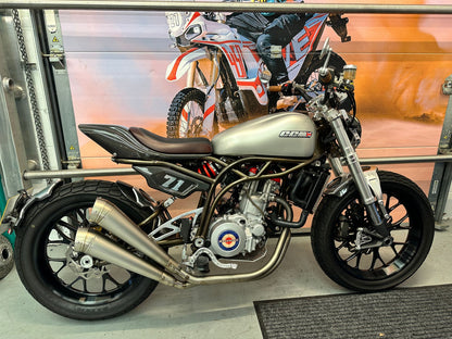 Spitfire Flat Tracker (600cc) 2019