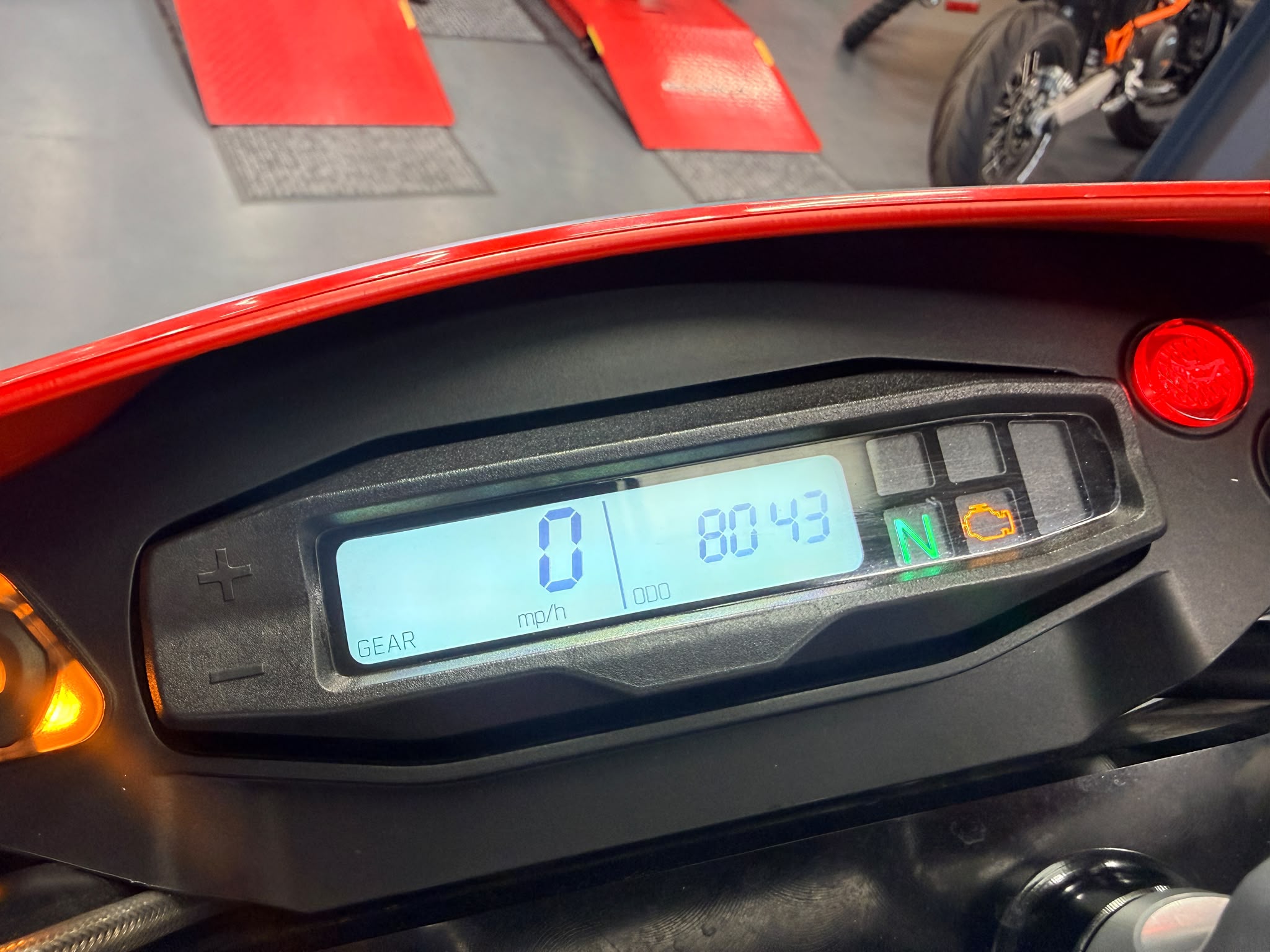 ES 700 Enduro (692cc) 2022