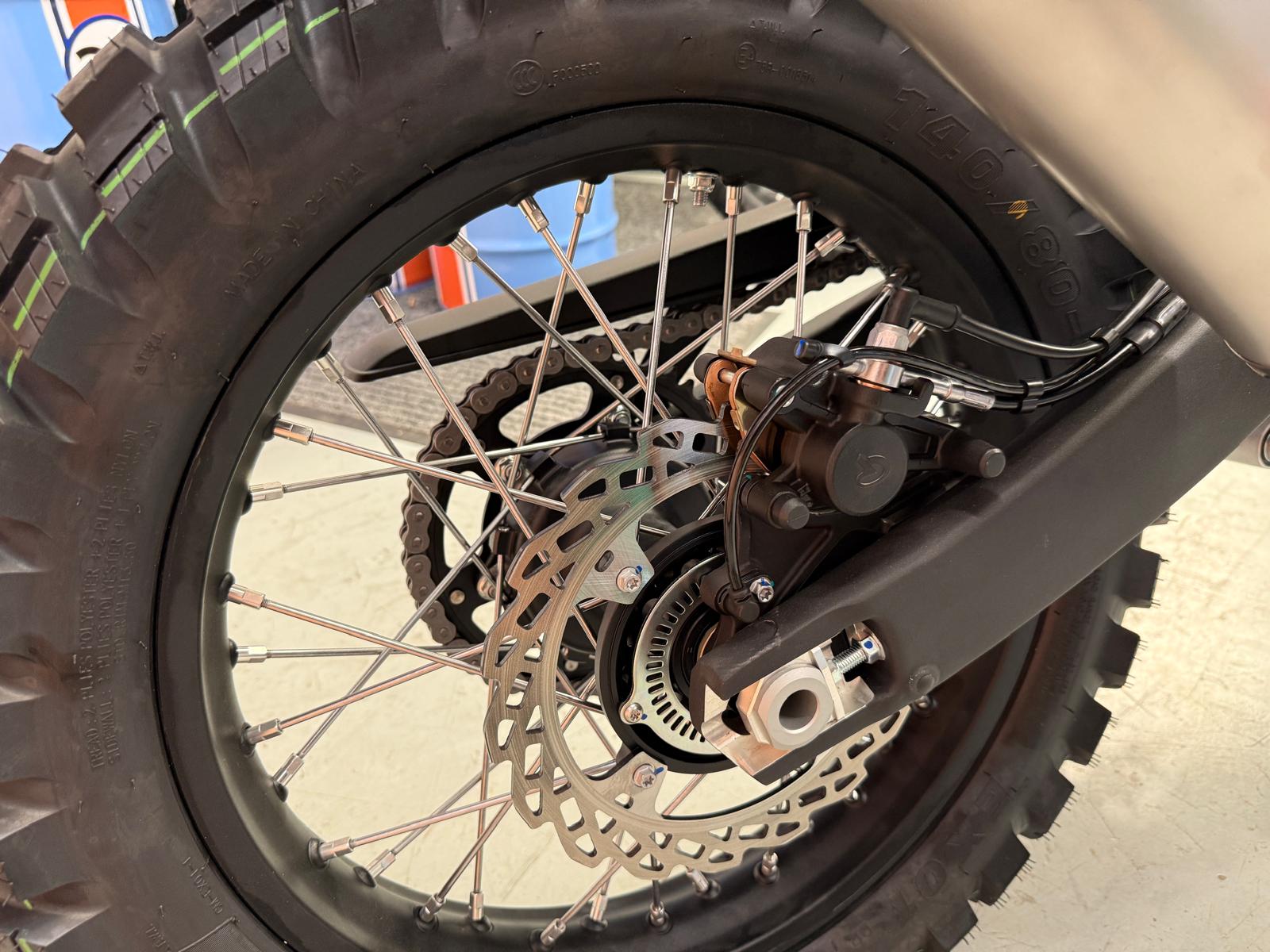 800 X Rally (NEW)