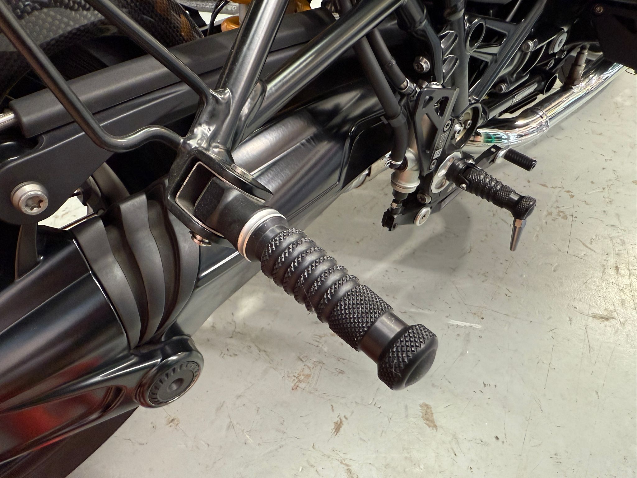 R Nine T 100th Anniversary Edition (1170cc) 2023