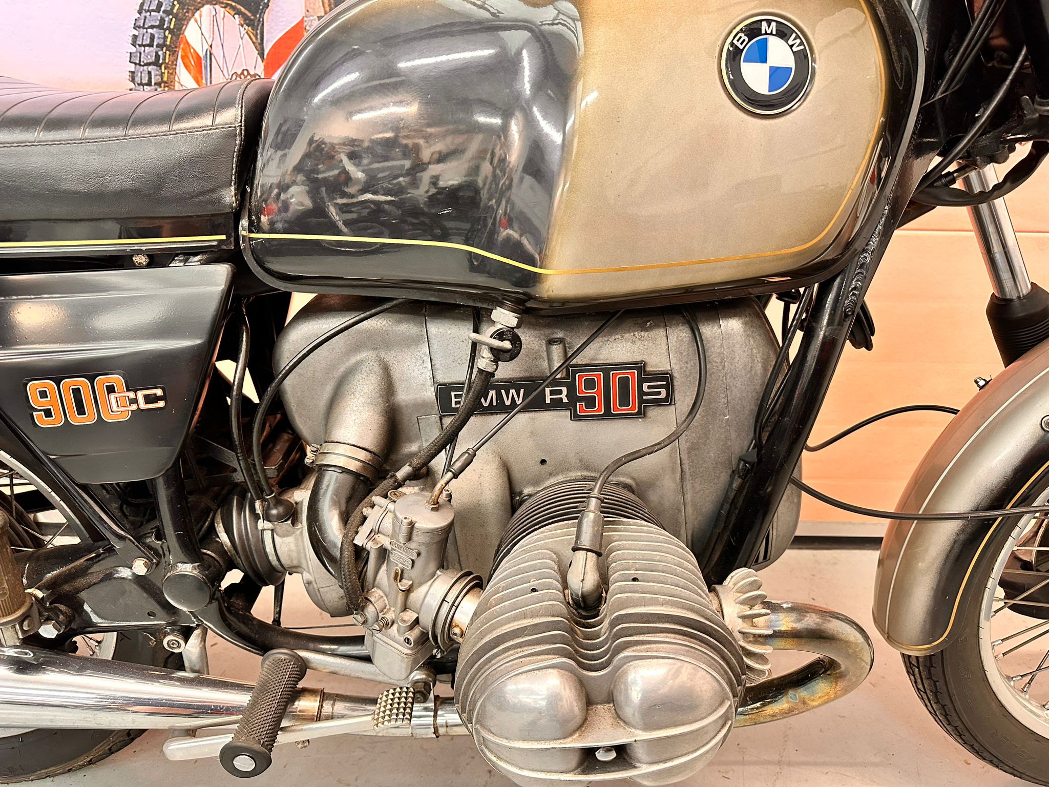 R90S (898cc) 1975