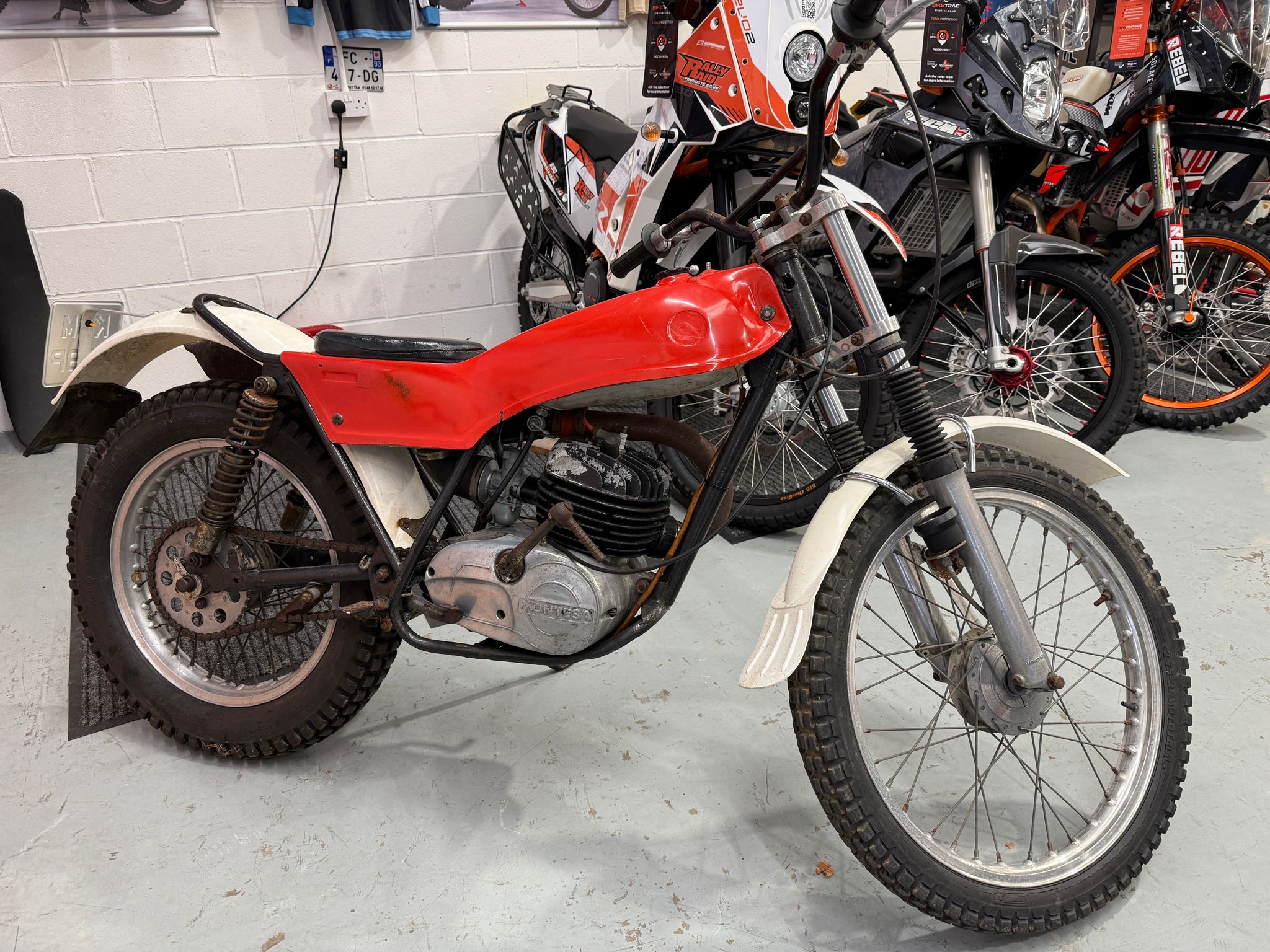 Cota 250 (248cc) 1975