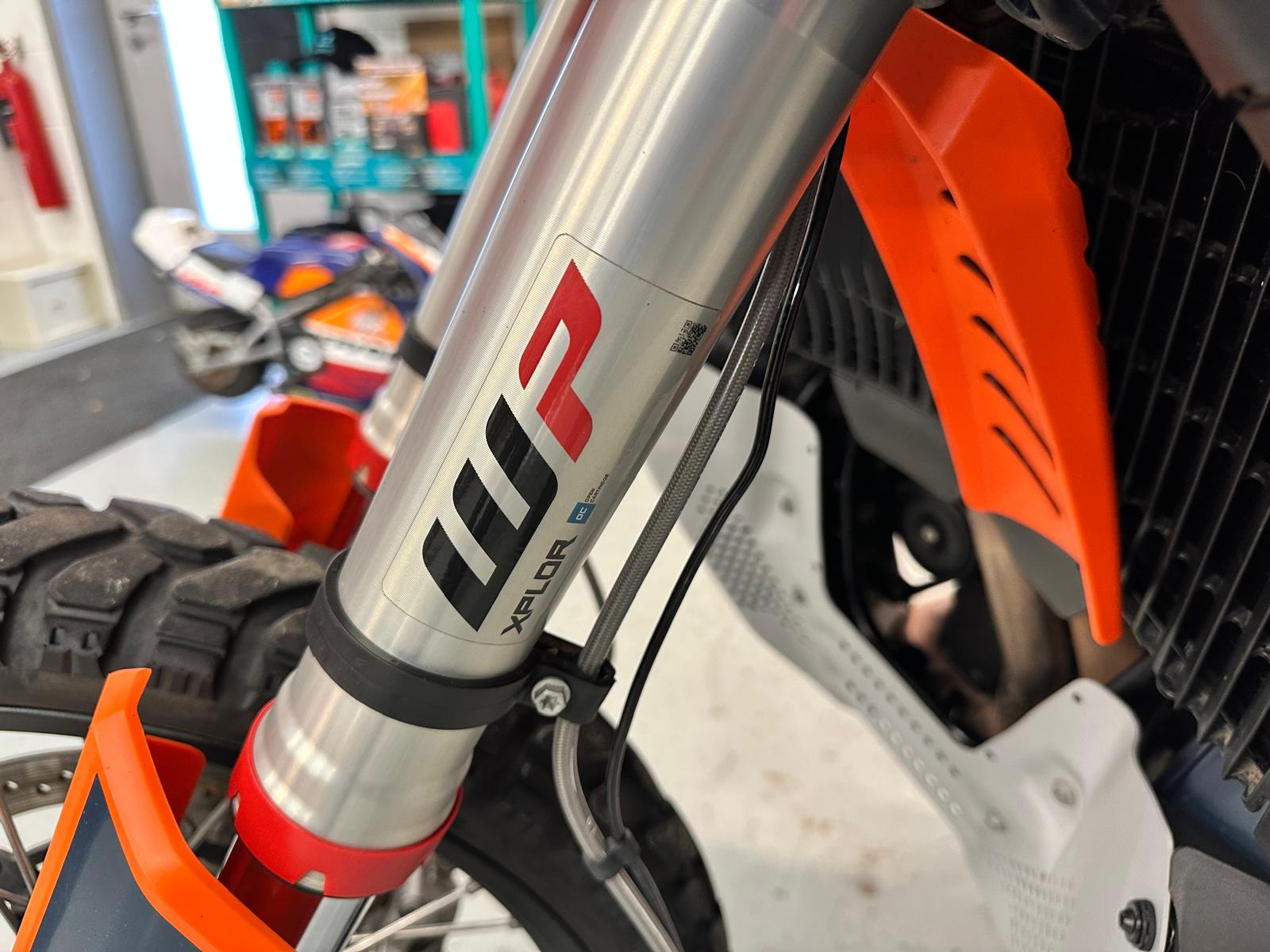 890 Adventure R (889cc) 2023