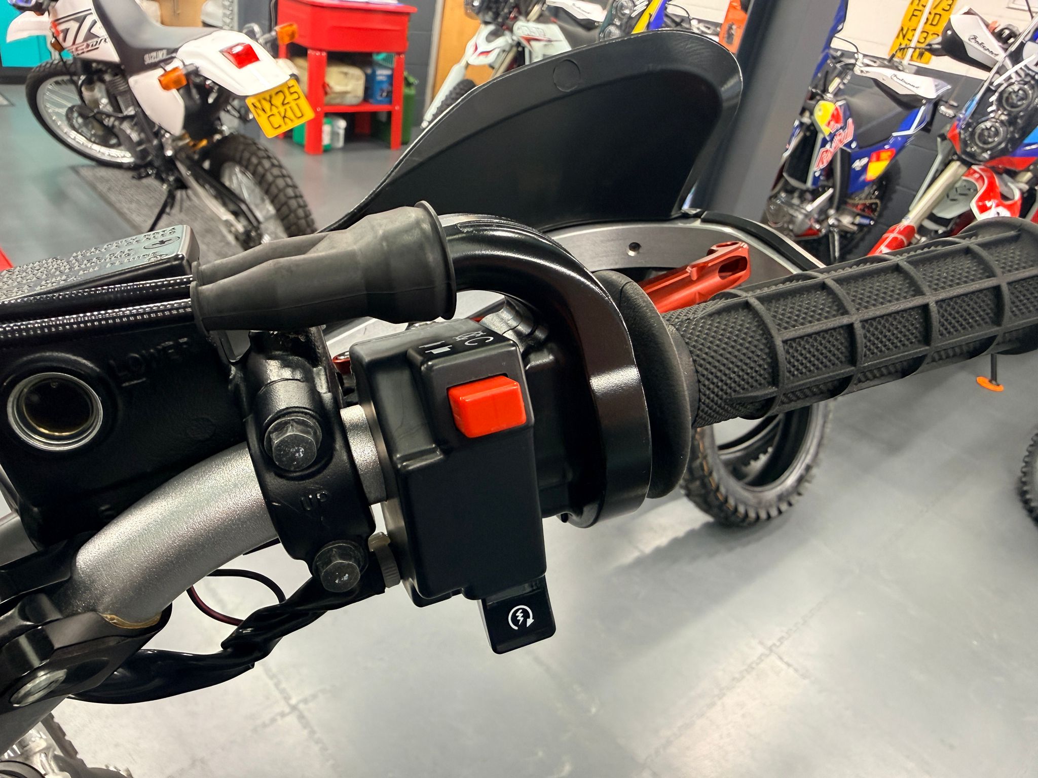 DR650 SE Dual Sport (644cc) 2021