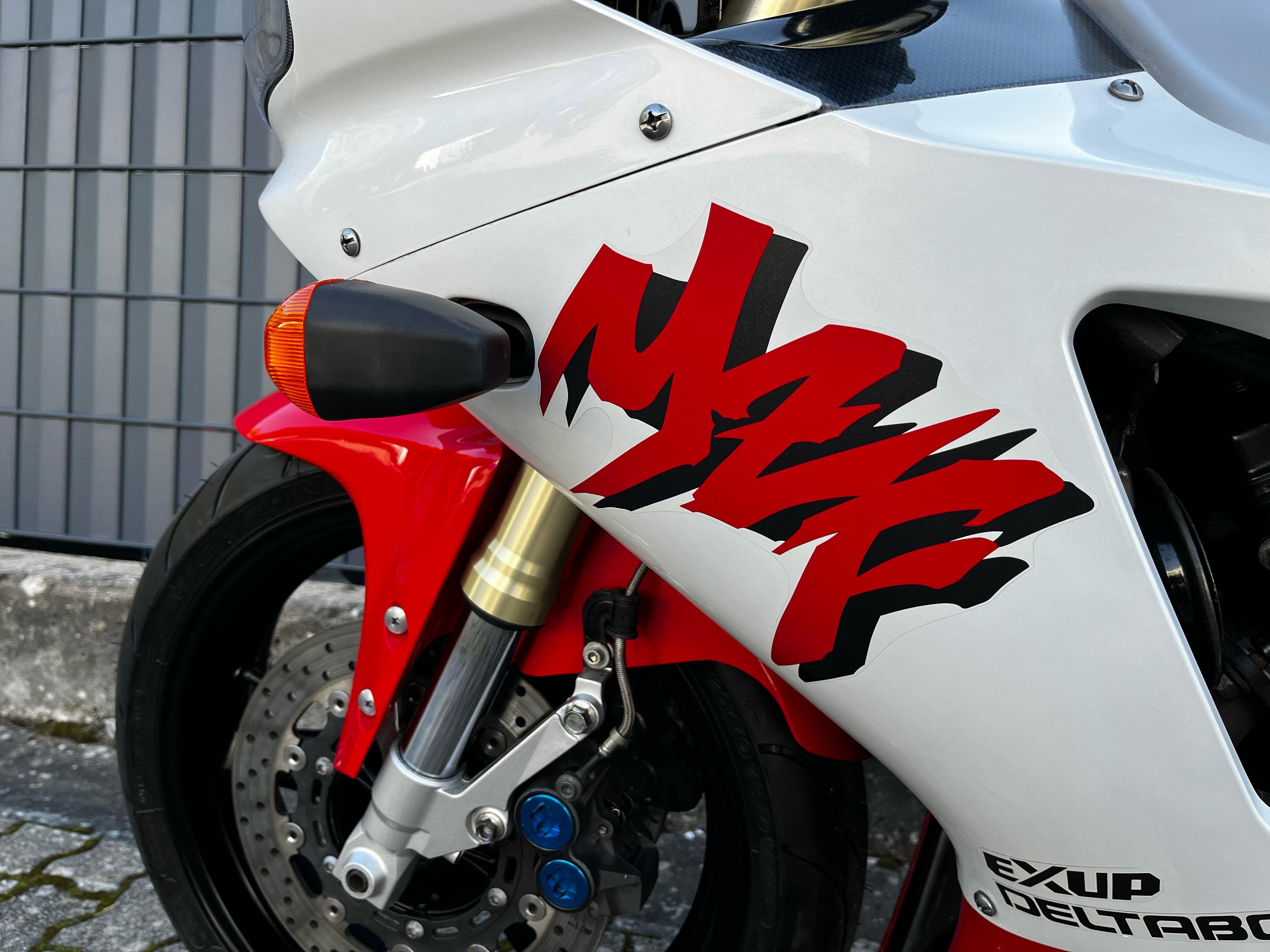 YZF - R1 (998cc) 1998
