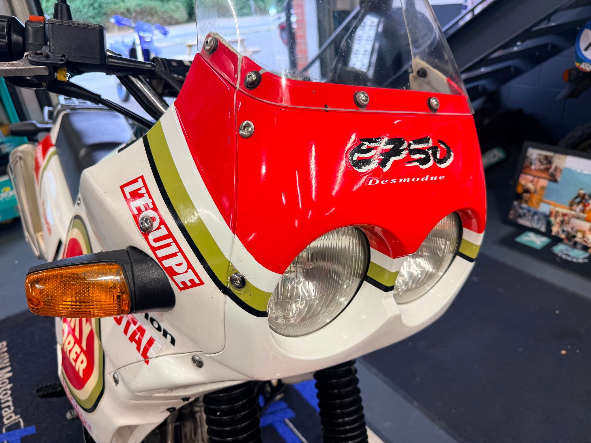 750 Elefant Lucky Explorer (748cc) 1999