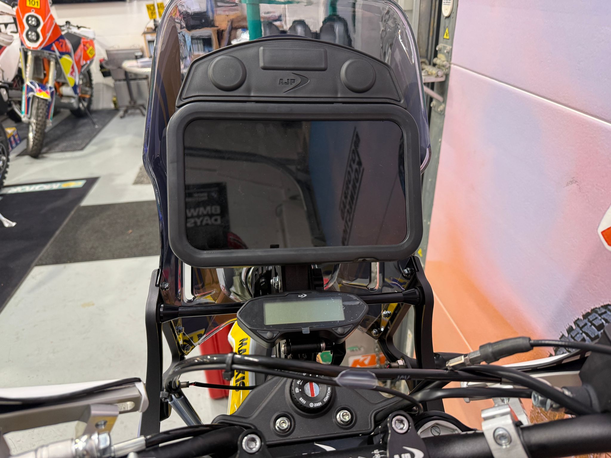 PR7 Camel Trophy Livery (650cc) 2026