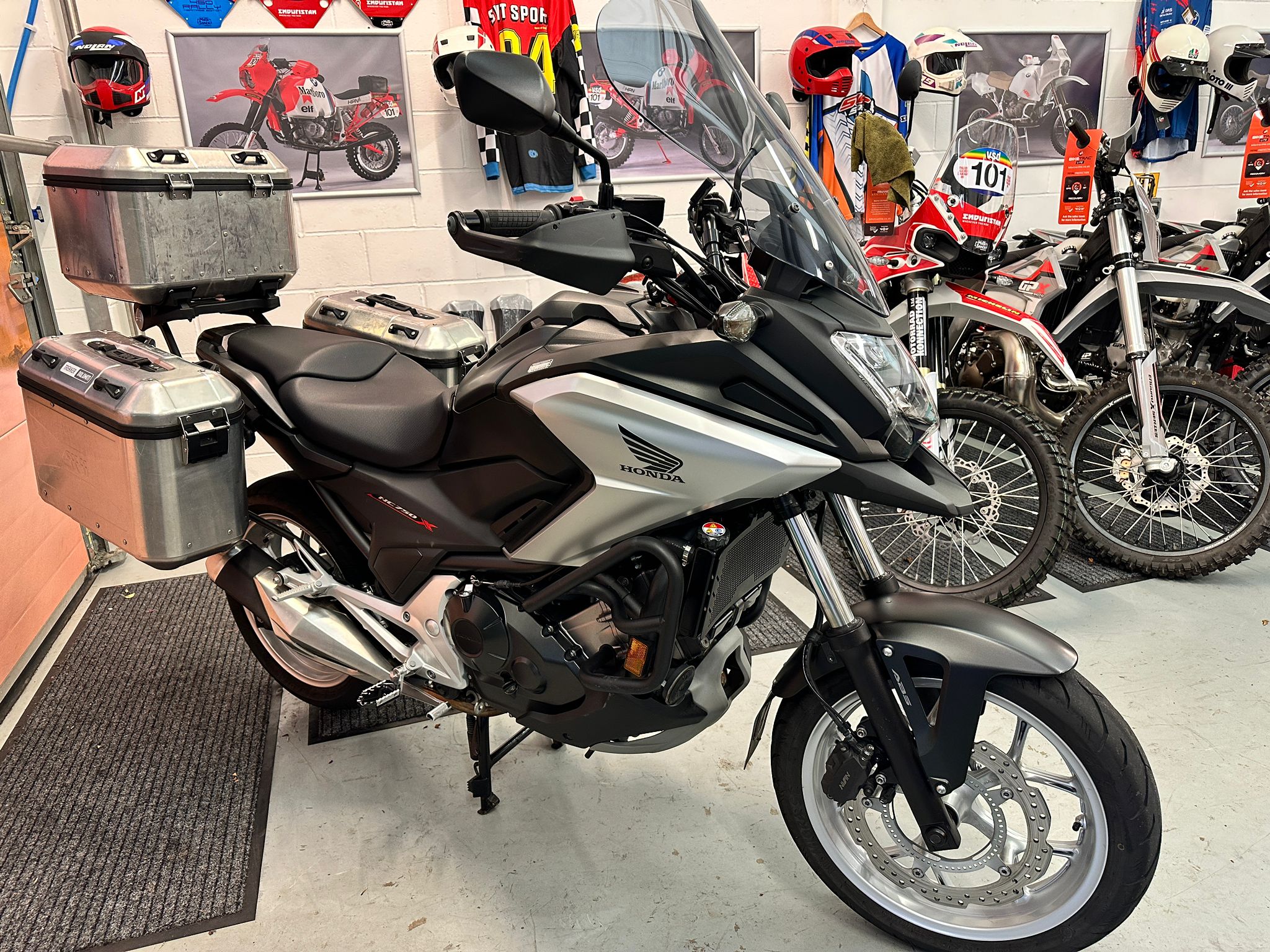 NC750X (745cc) 2017