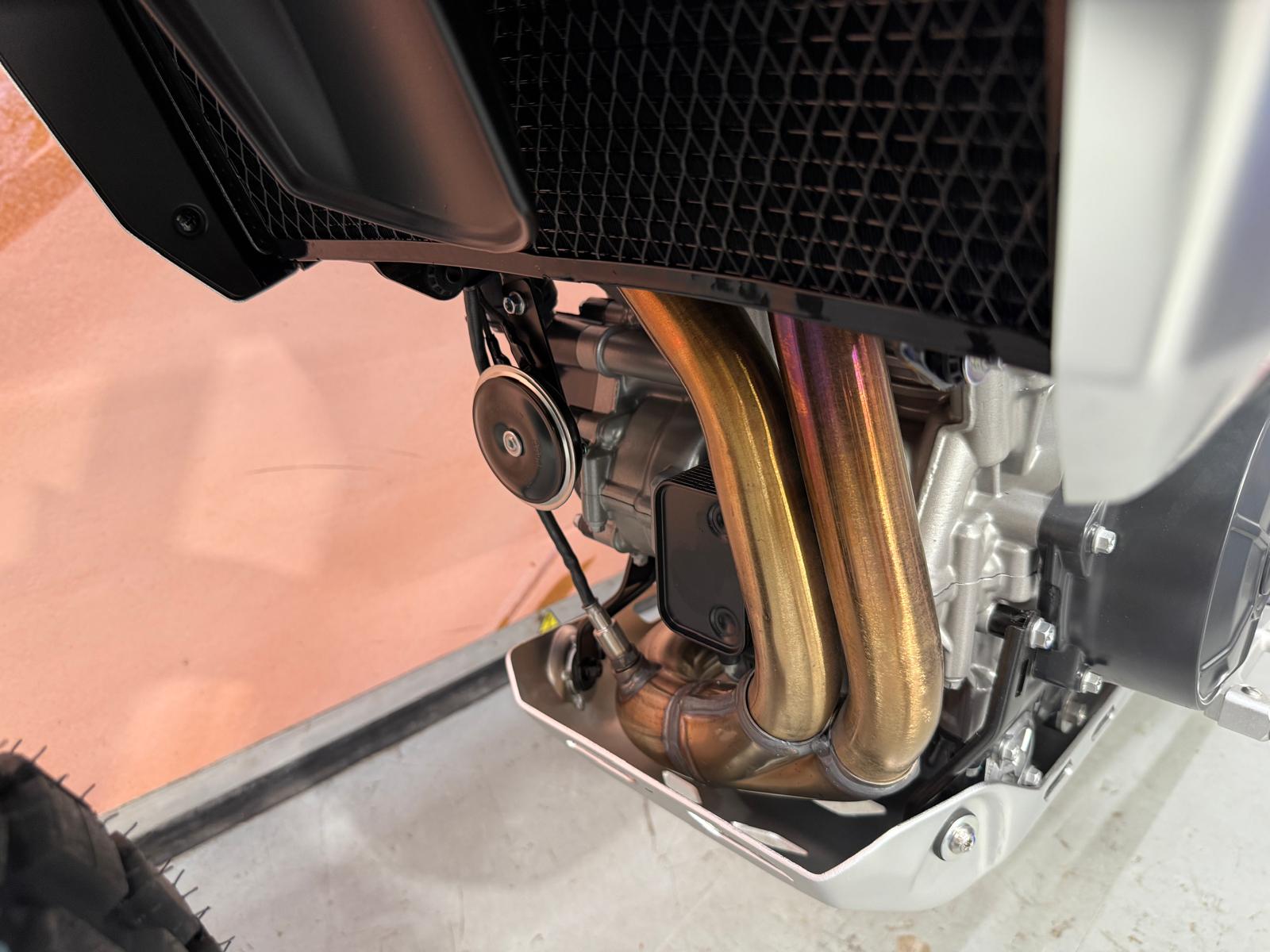 800 X Rally (NEW)