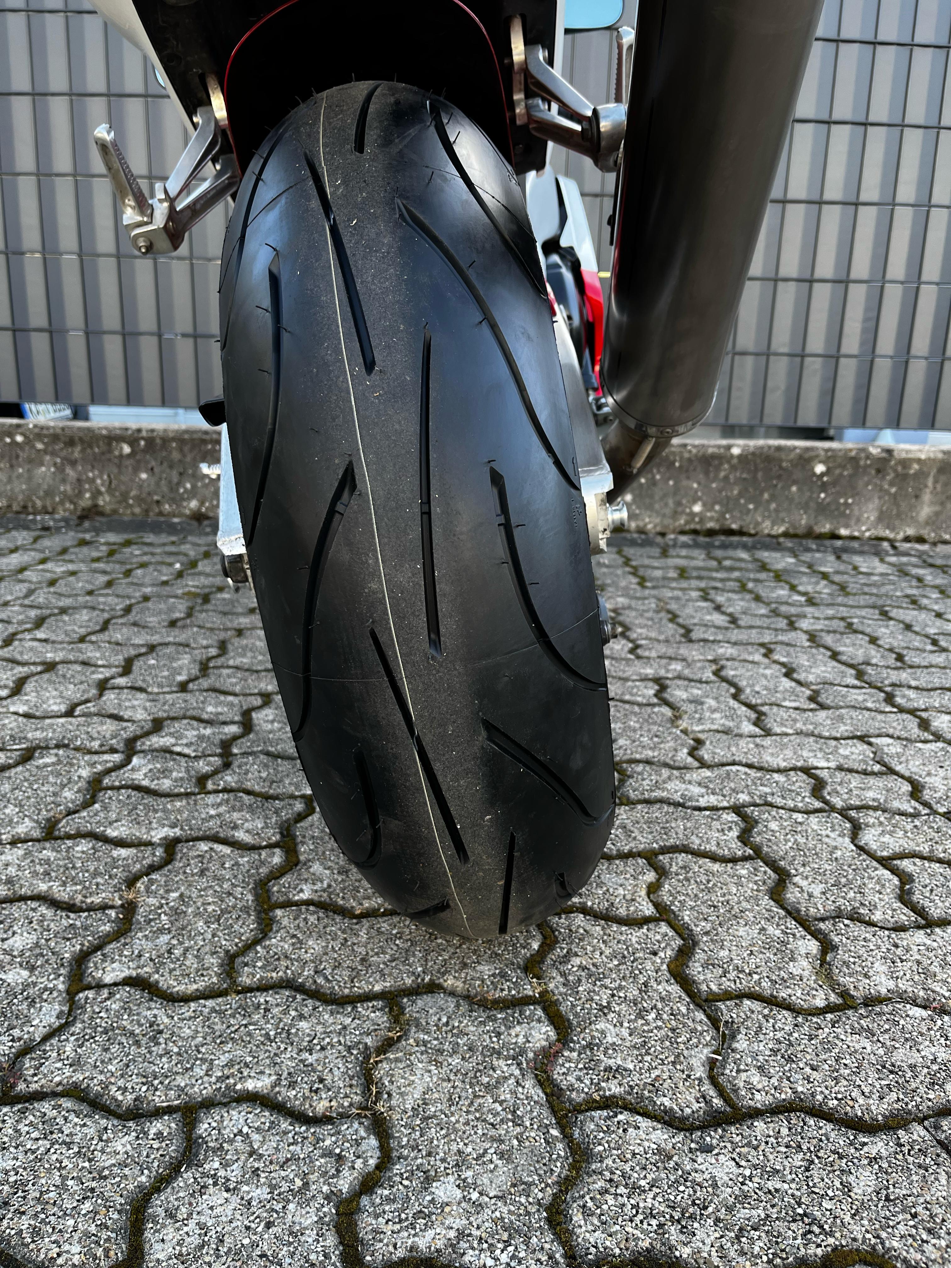 YZF - R1 (998cc) 1998