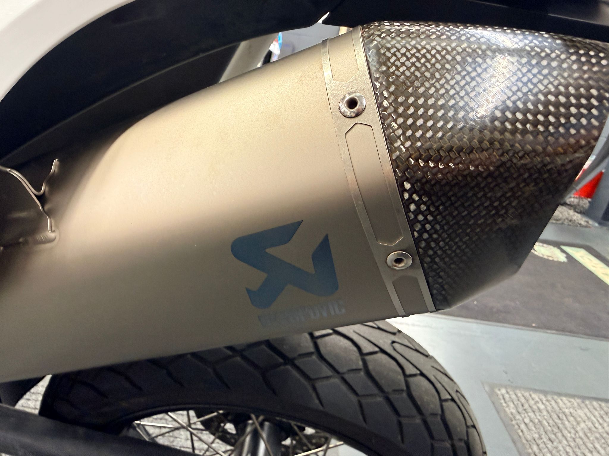 701 Supermoto (692cc) 2018