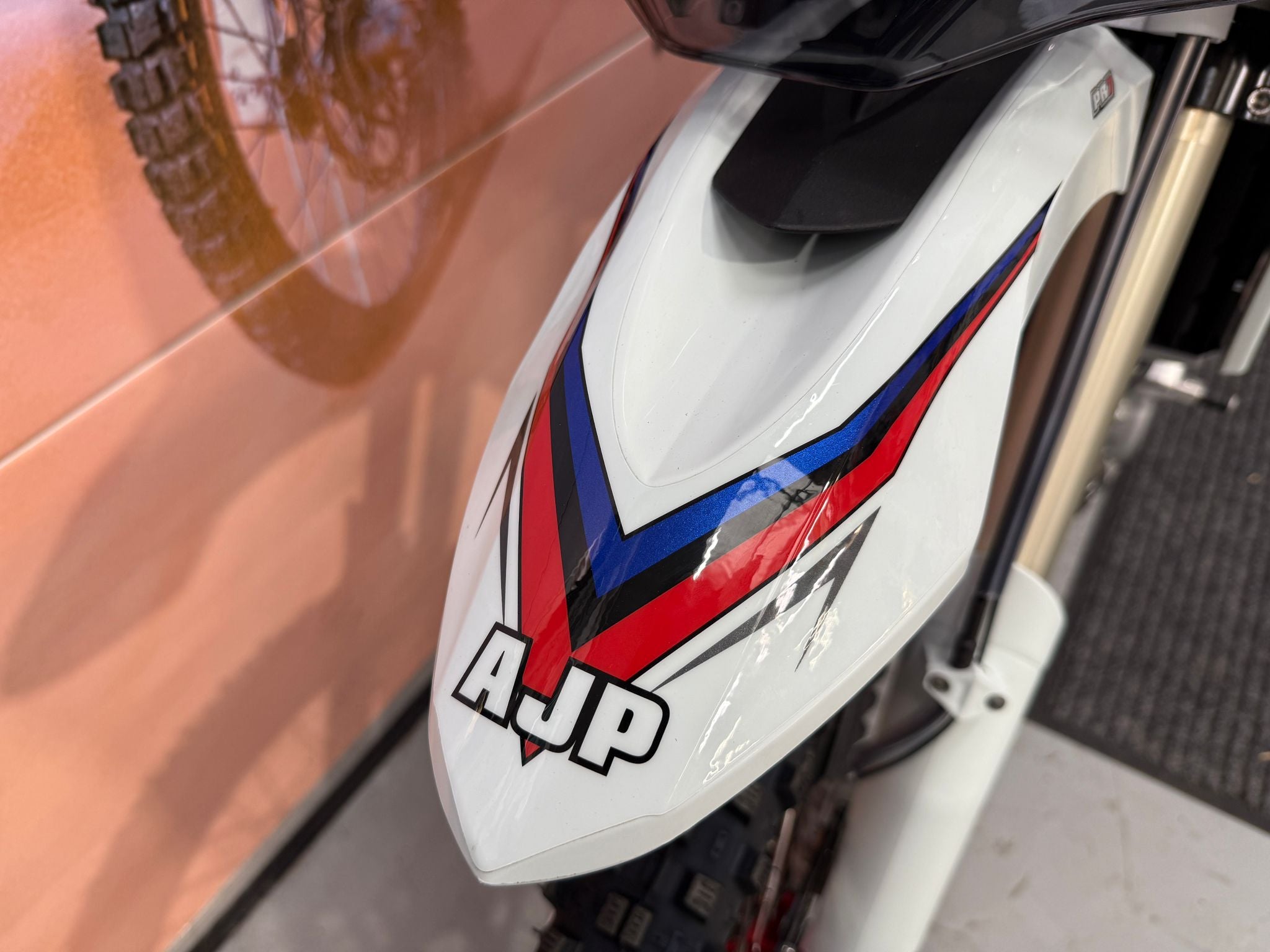 PR7 (650cc) 2025