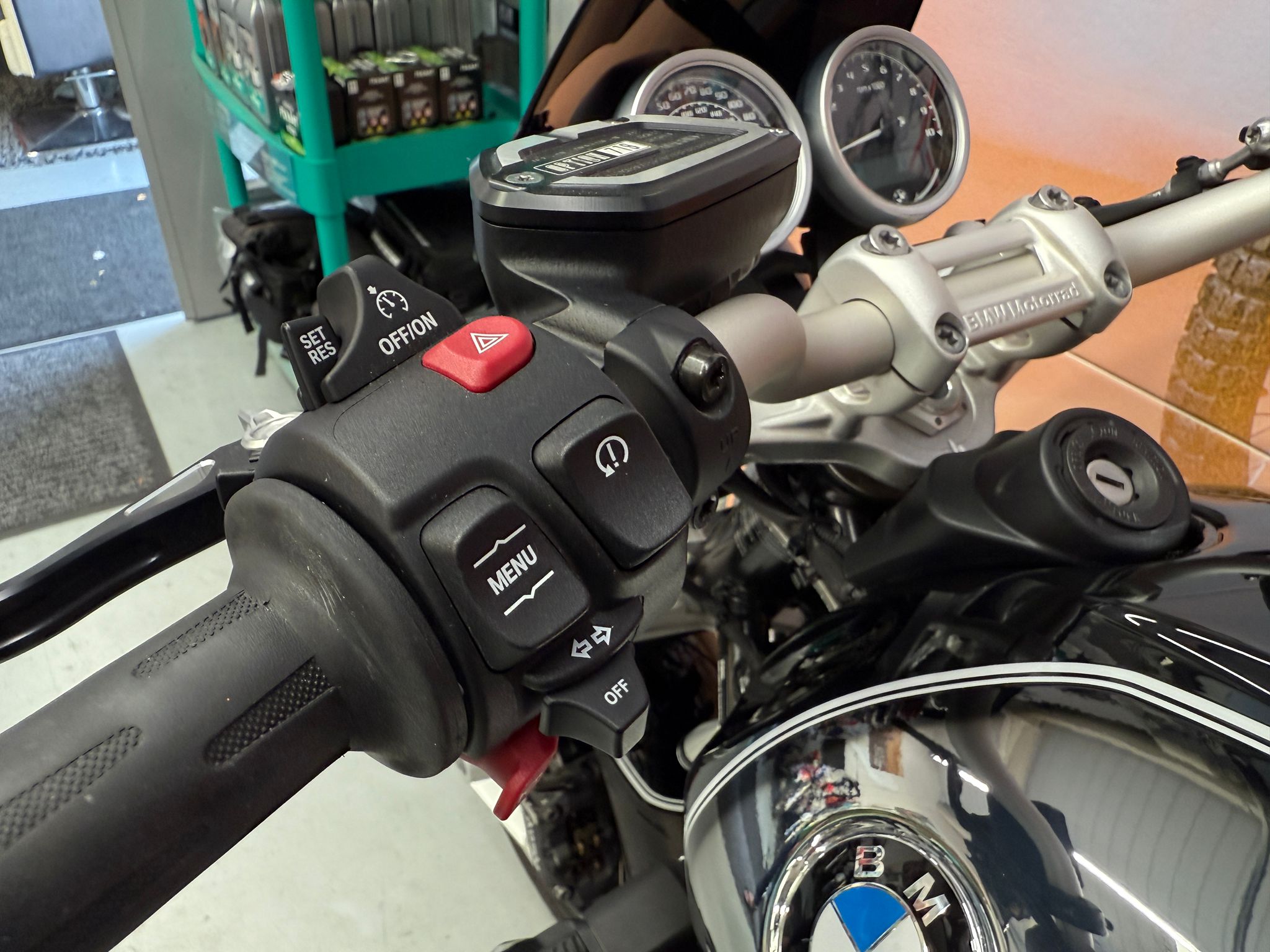 R Nine T 100th Anniversary Edition (1170cc) 2023