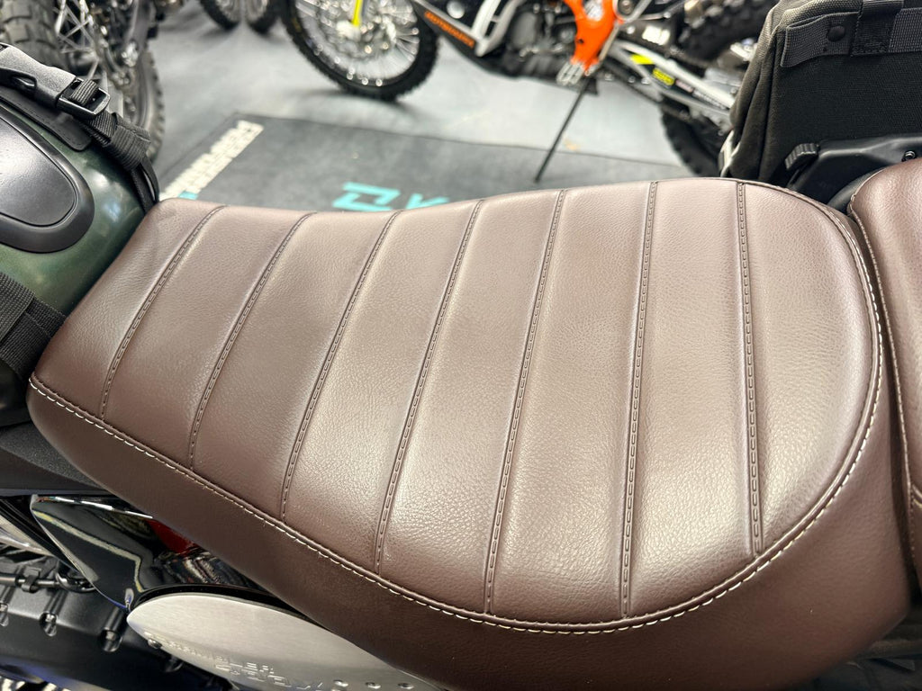 Scrambler 400X (398cc) 2025