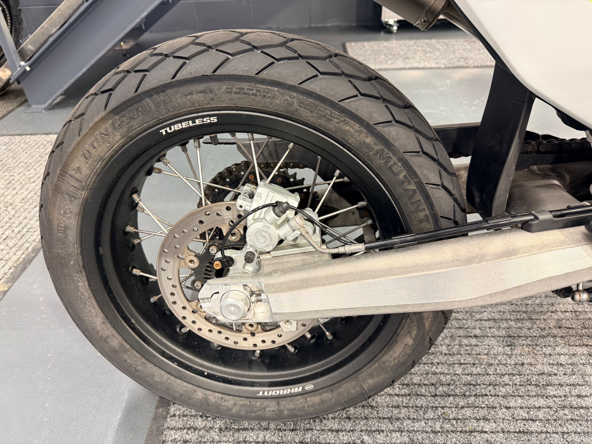 701 Supermoto (692cc) 2018