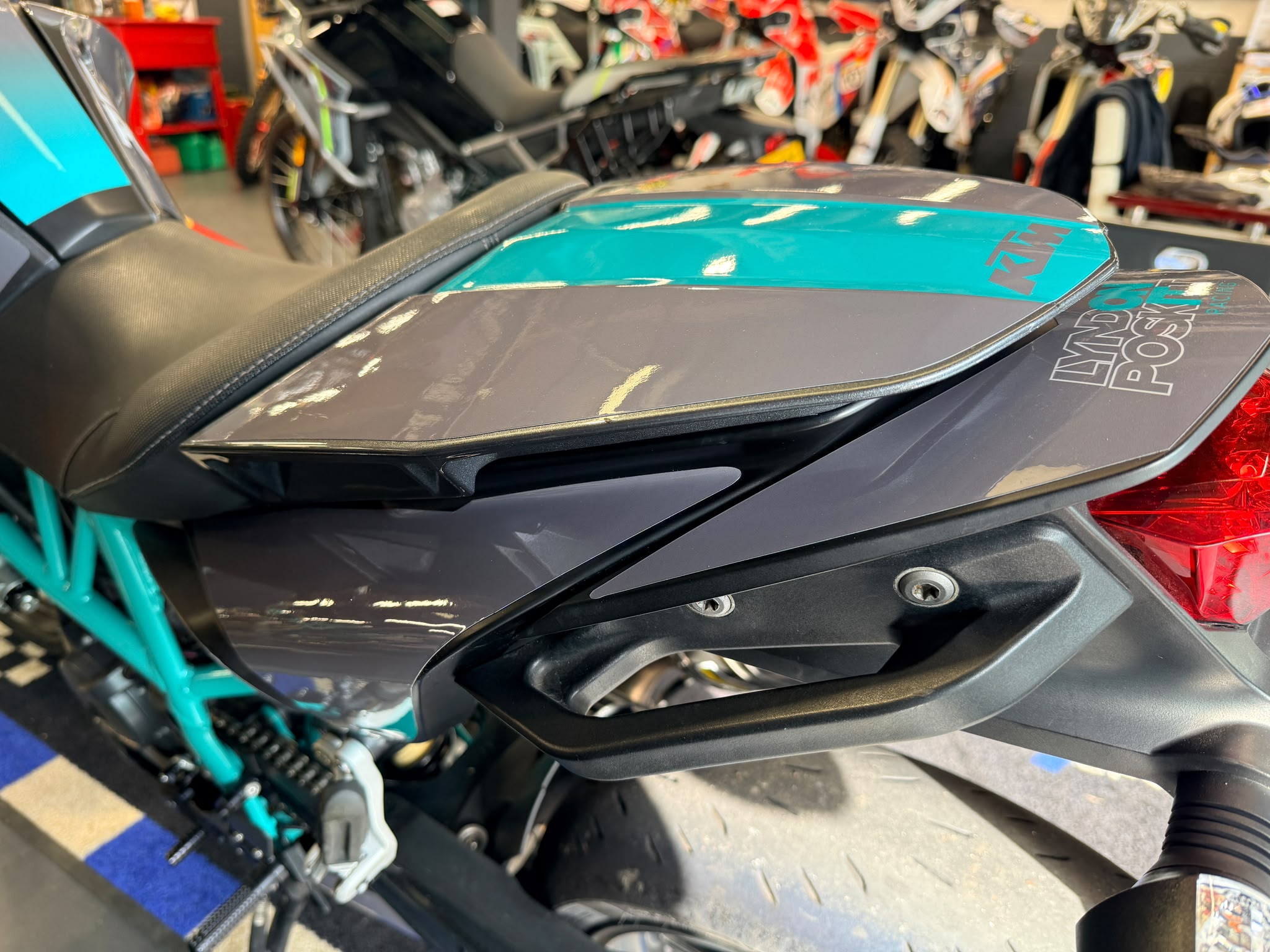 690 Duke (732cc) 2012