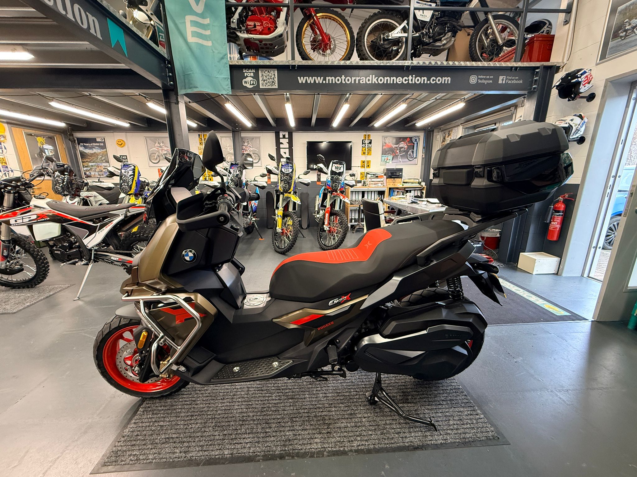 C400 X Rugged (350cc) 2025