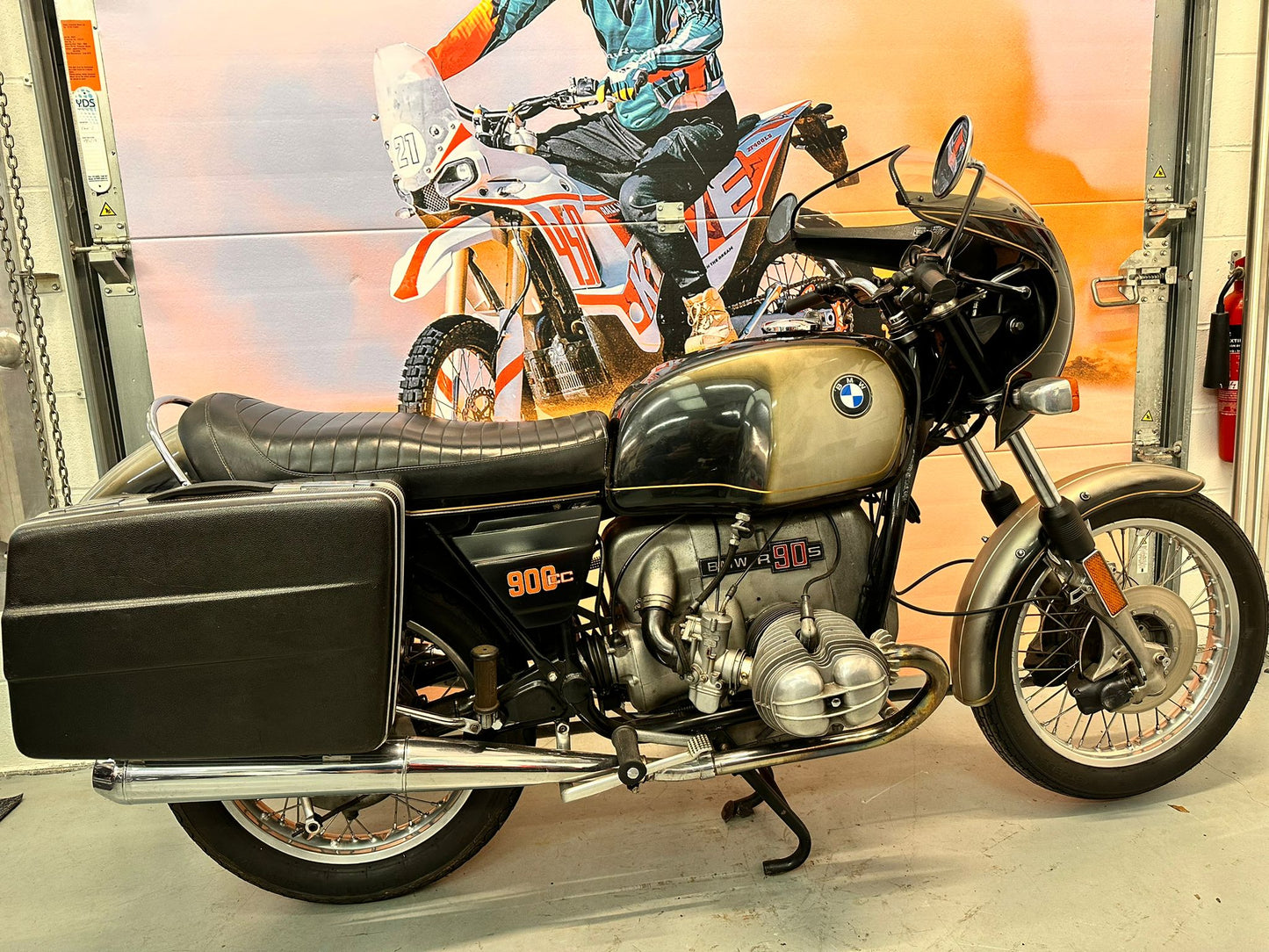 R90S (898cc) 1975
