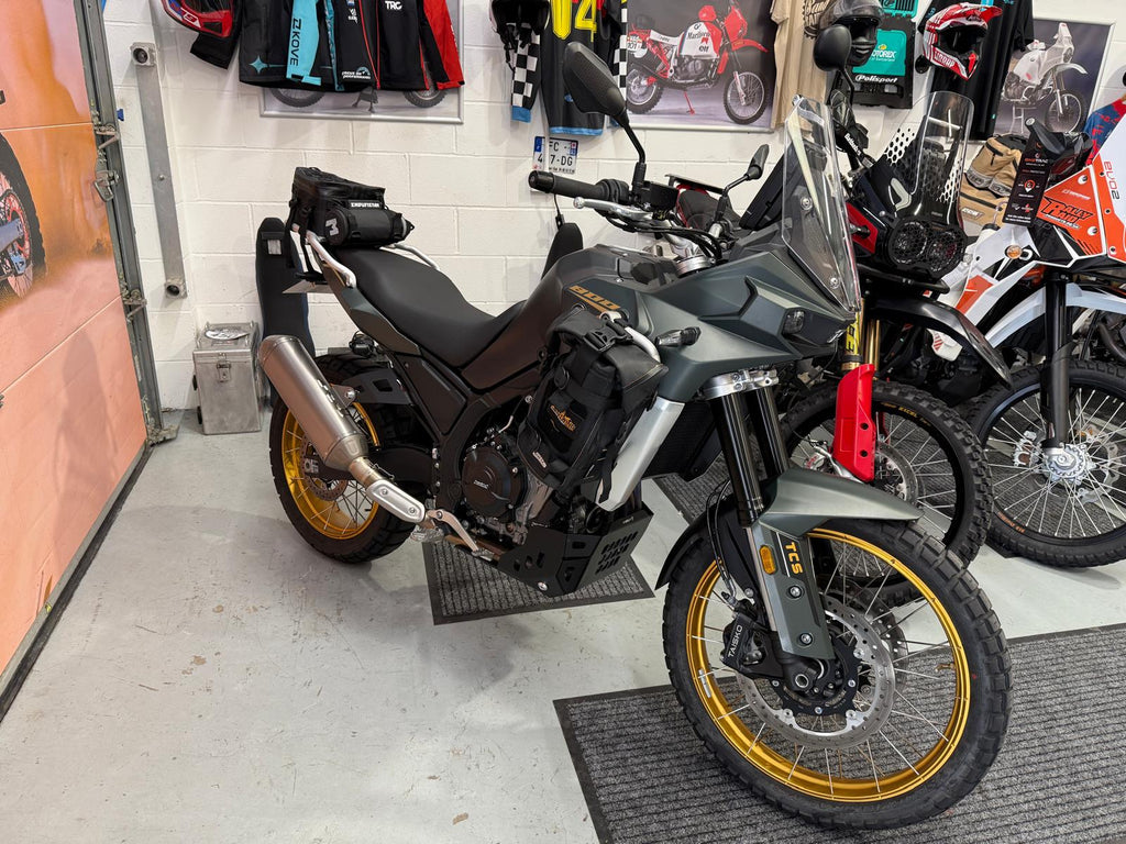 800X Adventure (799cc) 2024