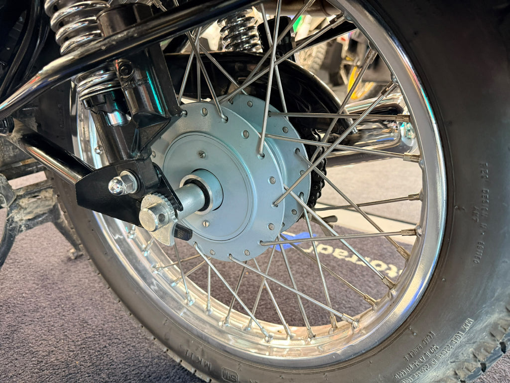Bullet 500 (499cc) 2016