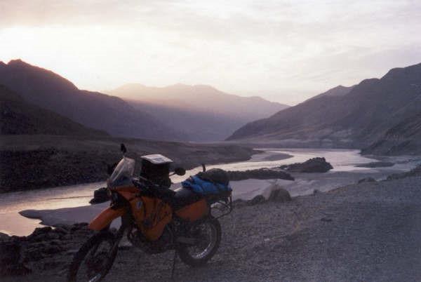 LC4-E 640 Adventure (624cc) 2000