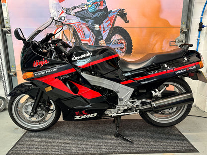 Ninja ZX-10R (998cc) 1995