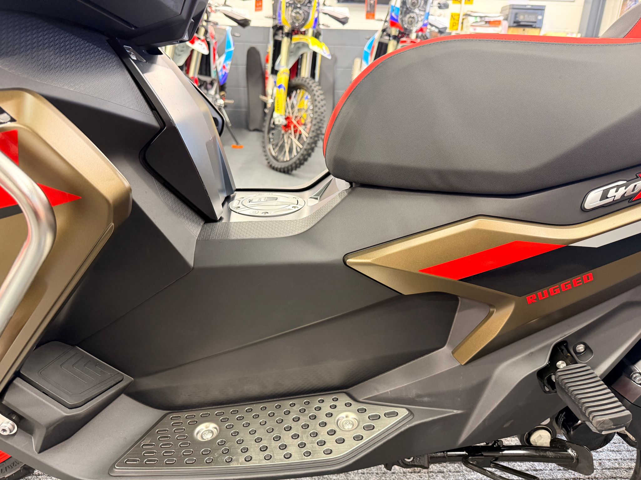 C400 X Rugged (350cc) 2025