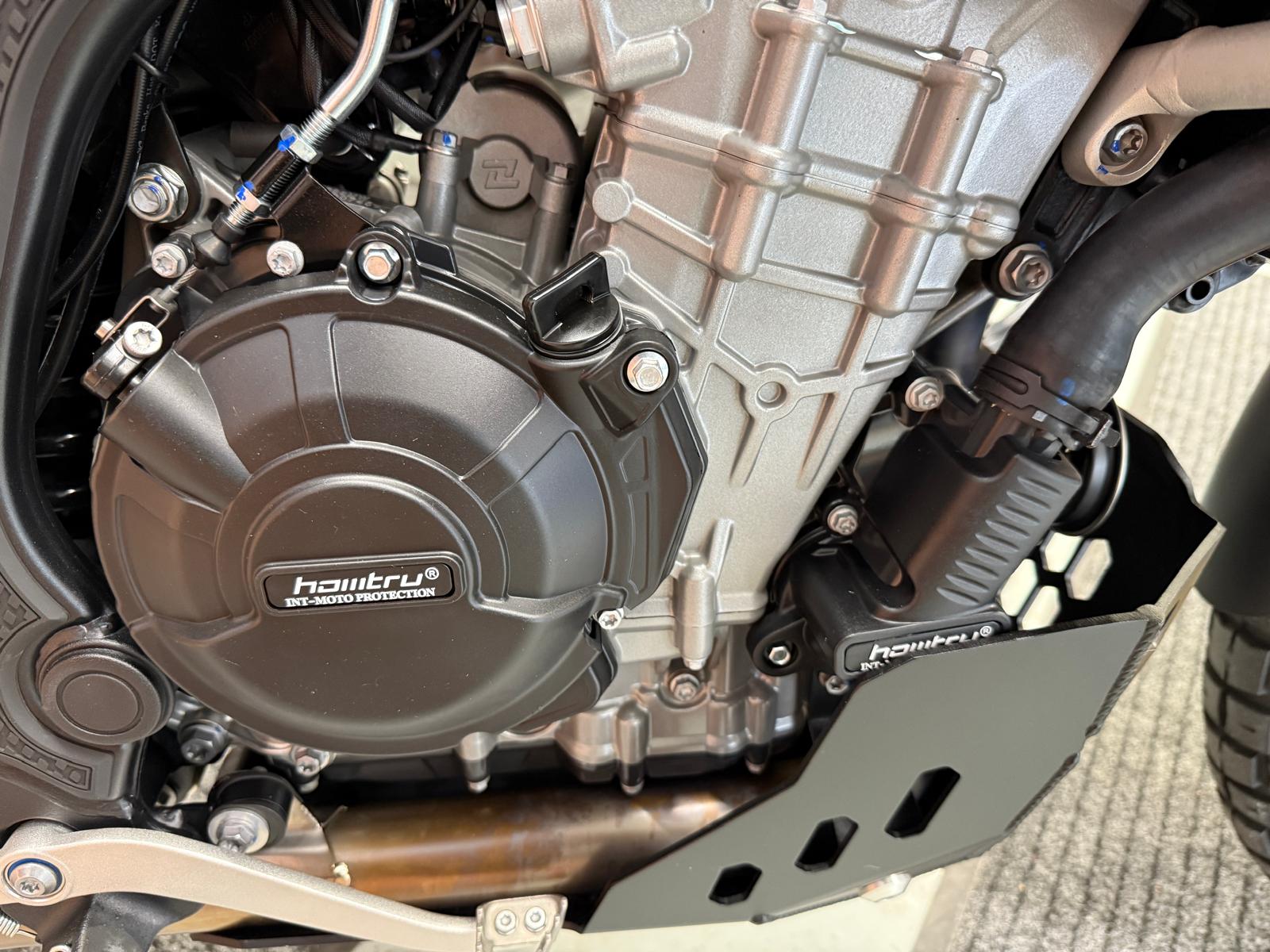 800X Adventure (799cc) 2024