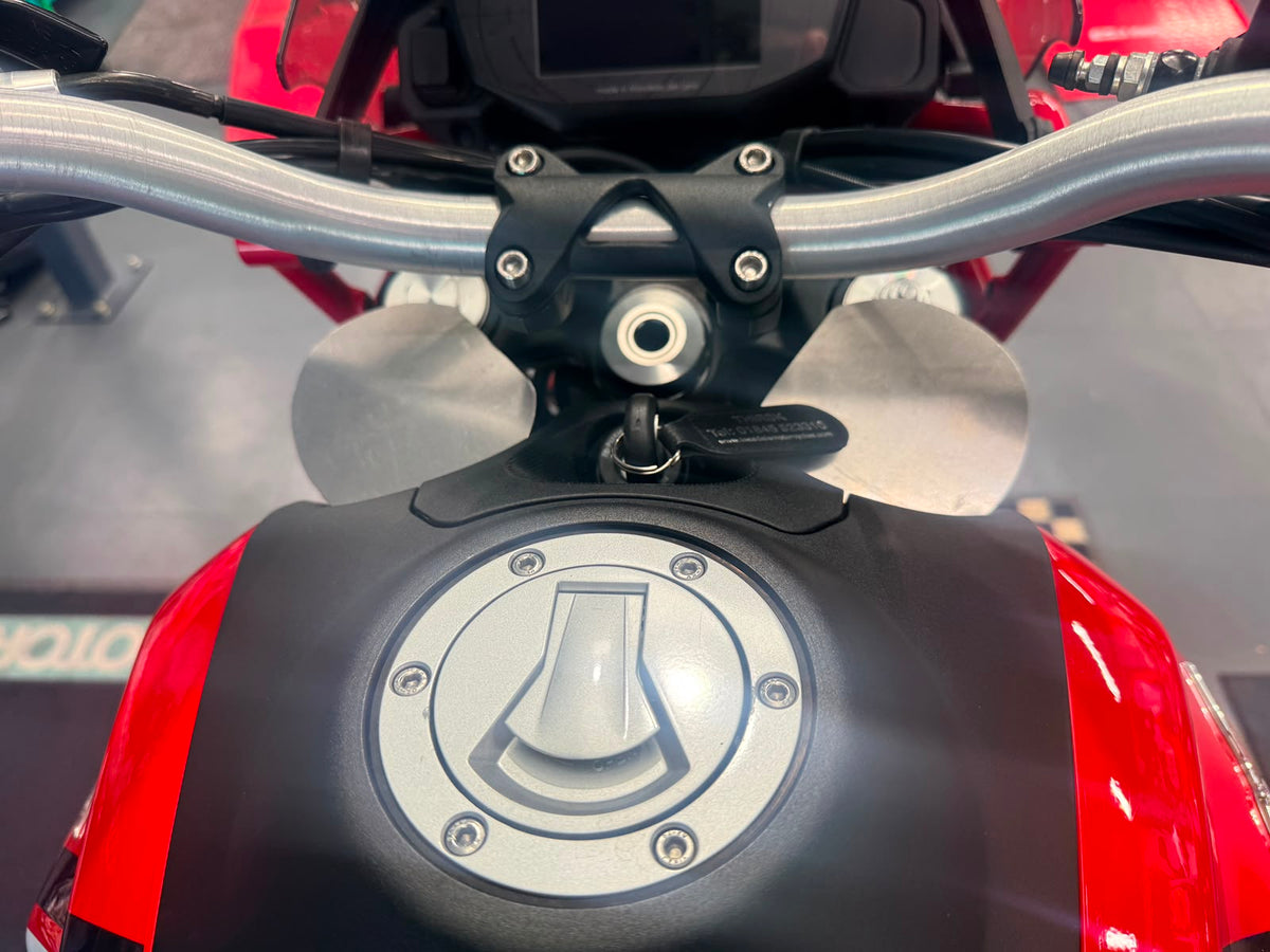 V85 TT (853cc) 2023