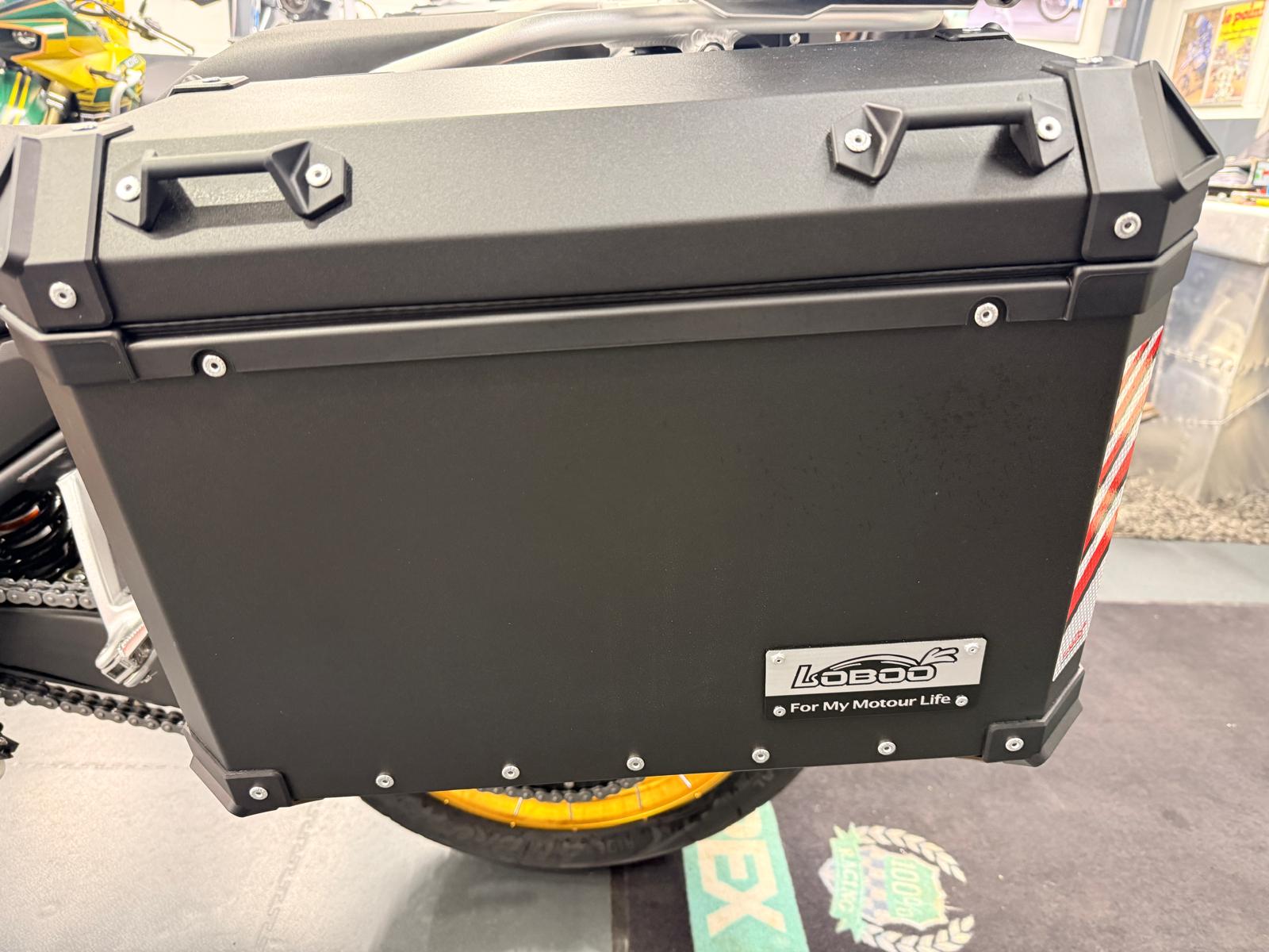 800X Adventure Touring (799cc) 2026