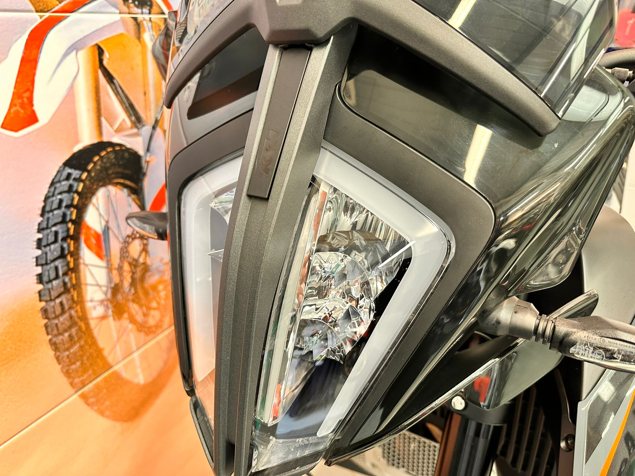 890 Adventure (889cc) 2023
