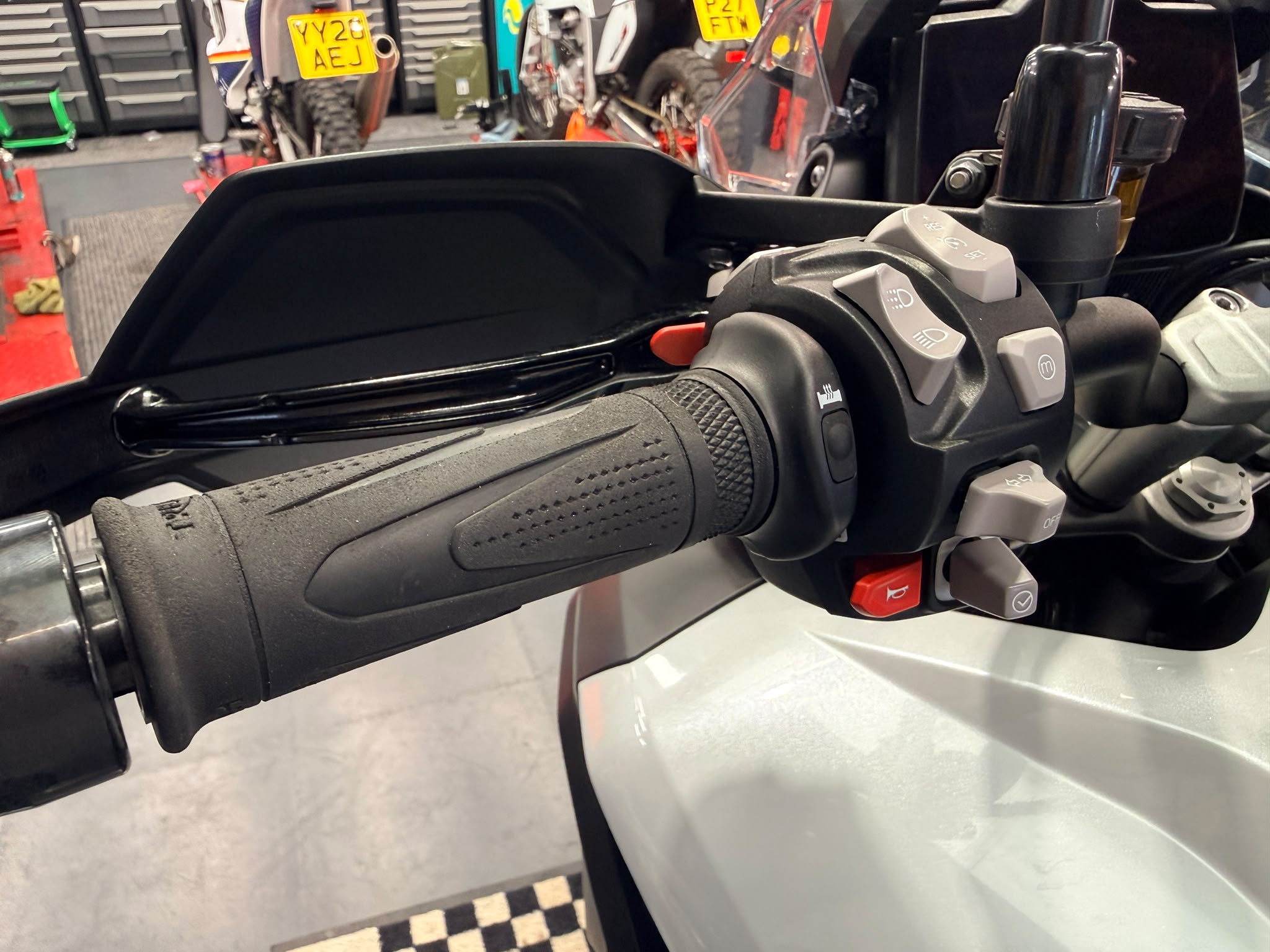 Tiger 1200 Rally Pro (1160cc) 2022