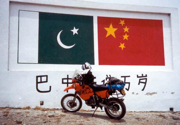 LC4-E 640 Adventure (624cc) 2000