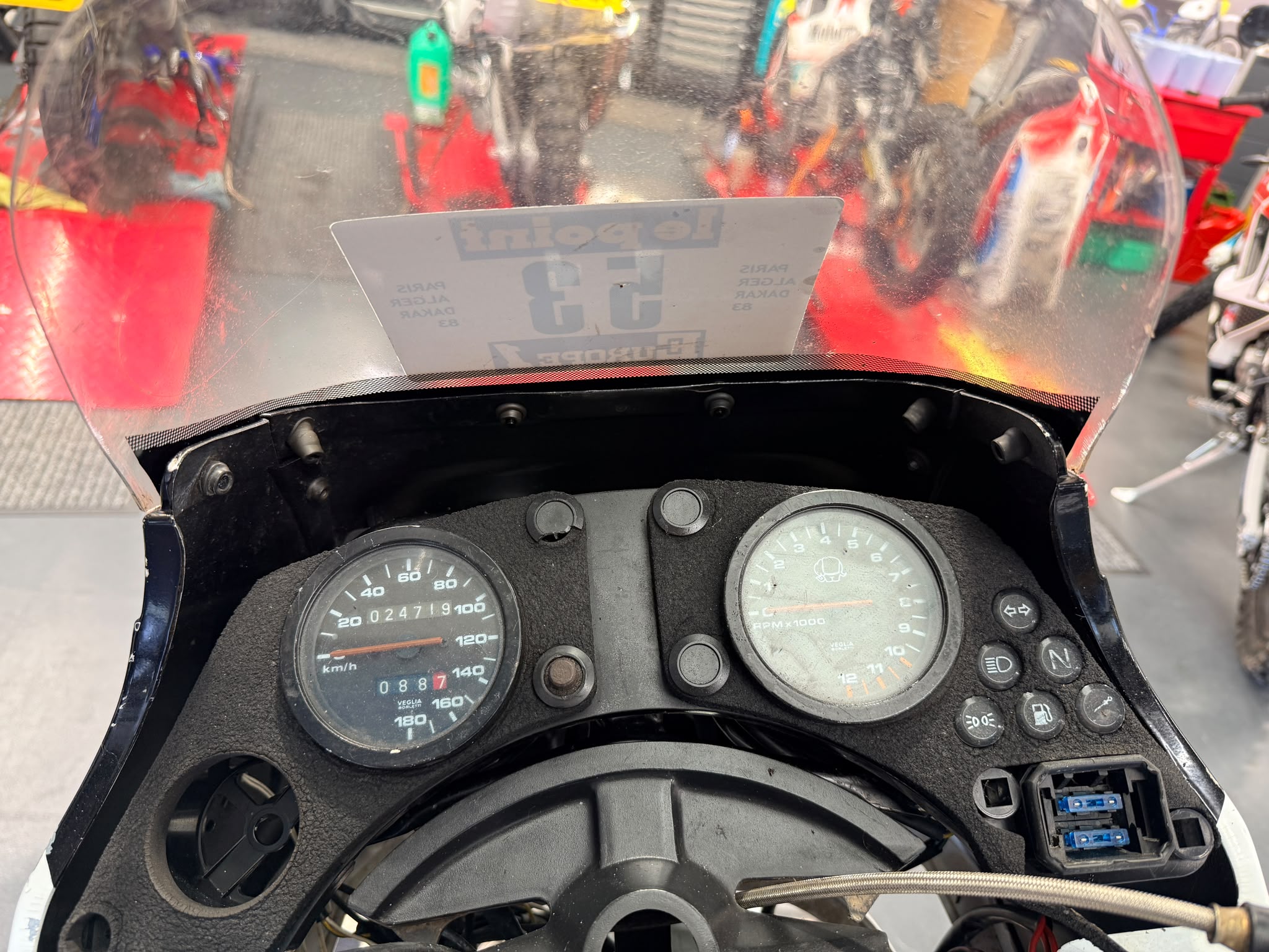 900 Elefant Lucky Explorer (904cc) 1993