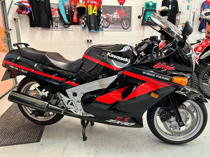 Ninja ZX-10R (998cc) 1995