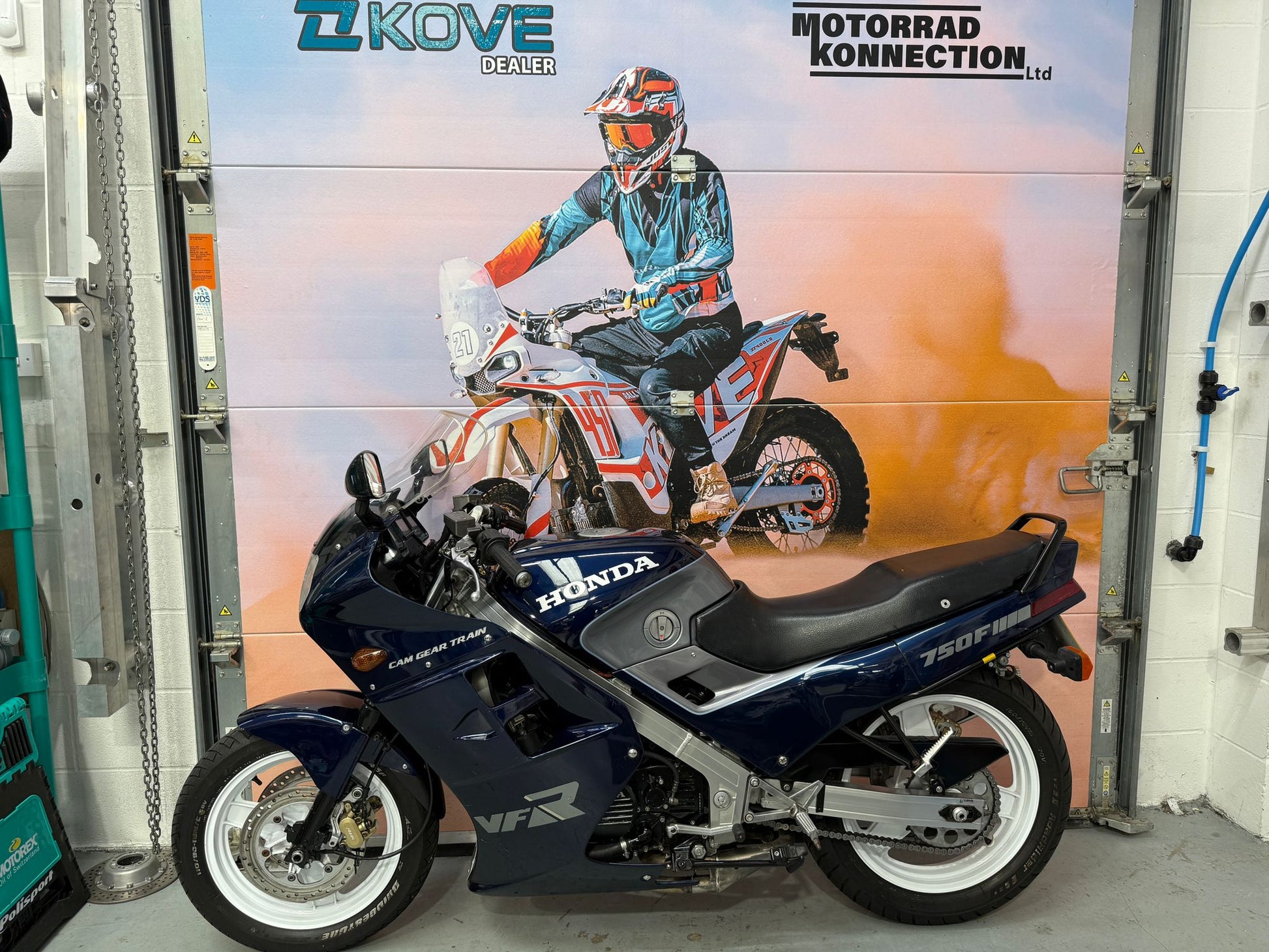 VFR 750 RC24 (748cc) 1987
