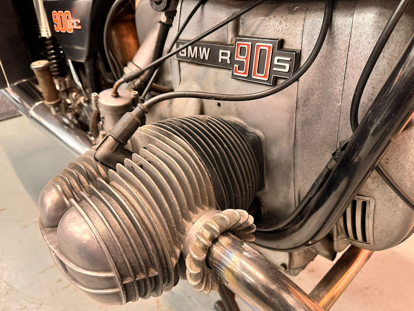 R90S (898cc) 1975