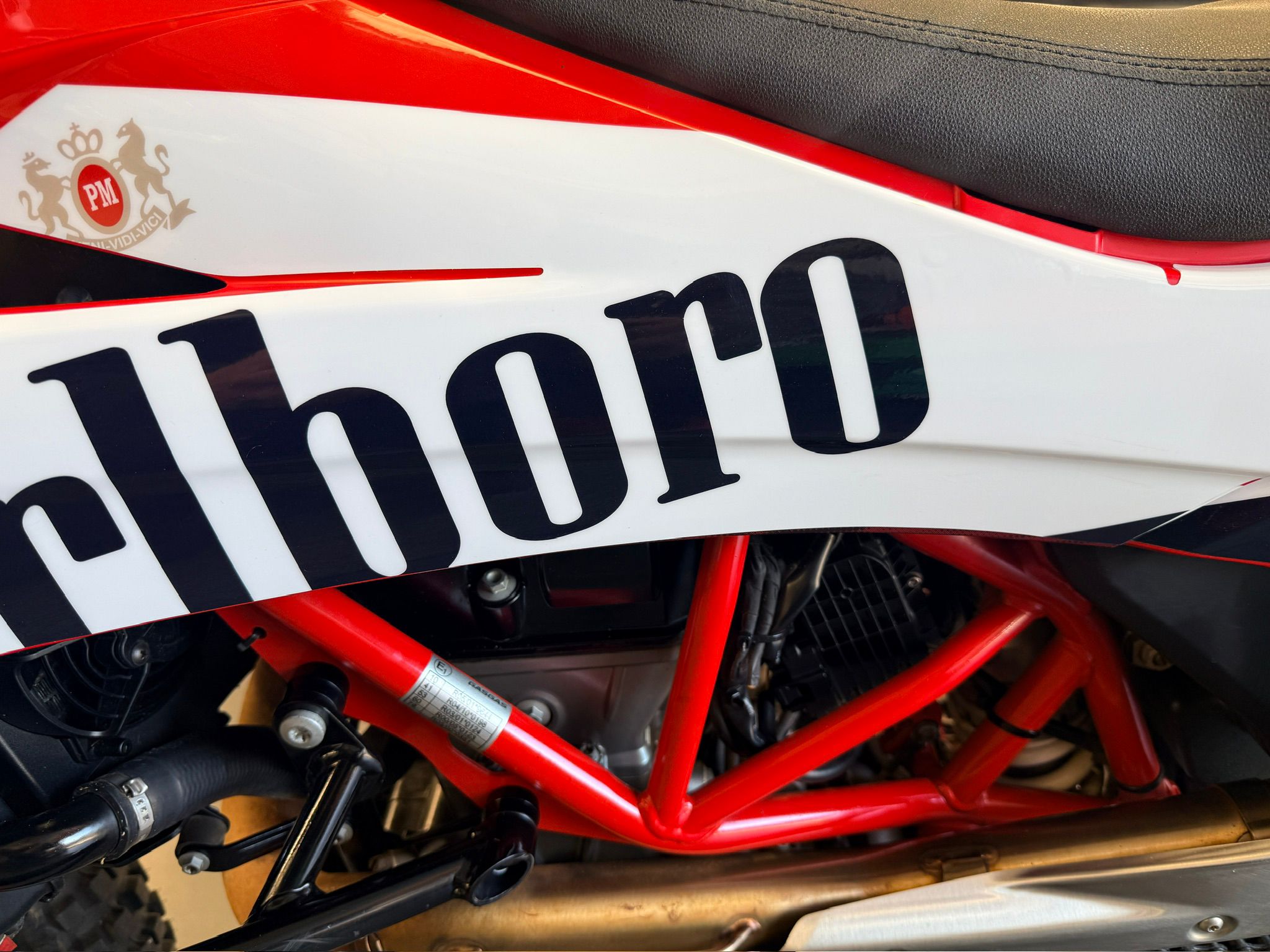 ES 700 Enduro (692cc) 2022