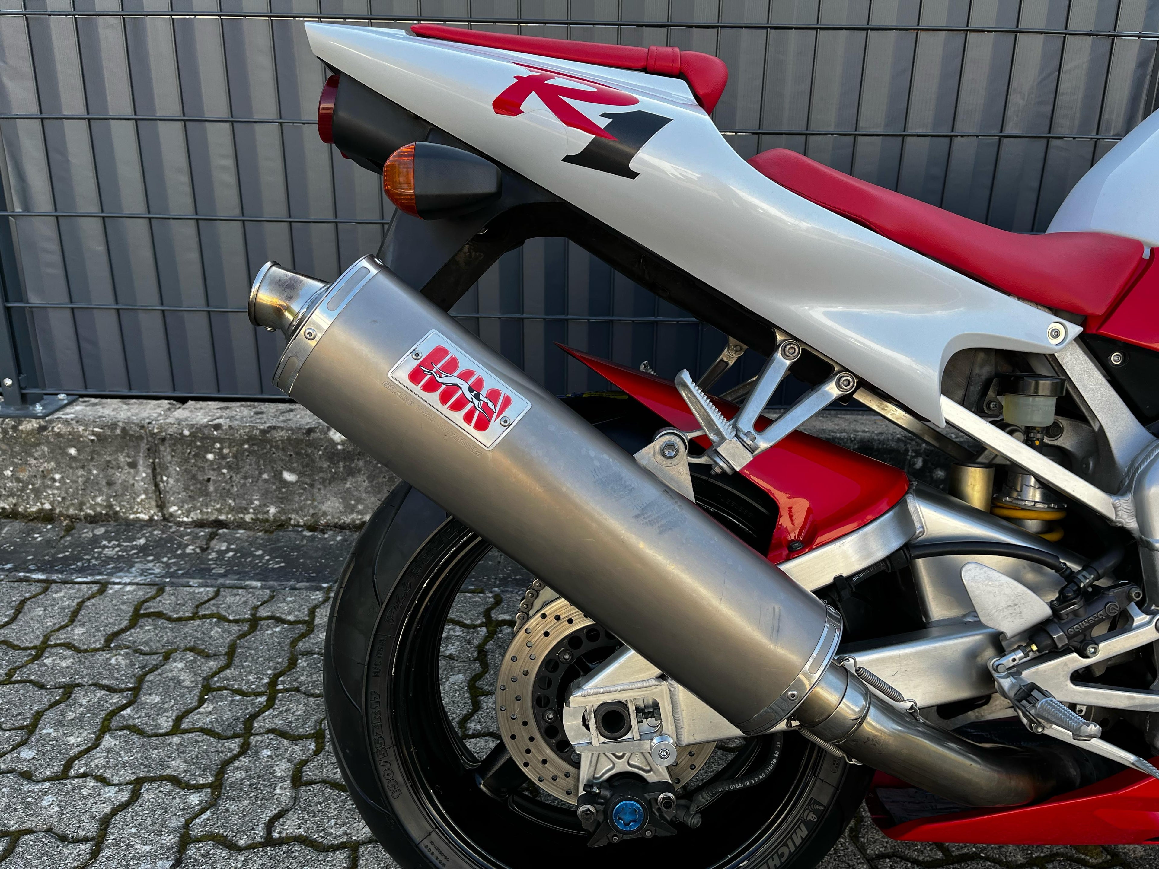 YZF - R1 (998cc) 1998