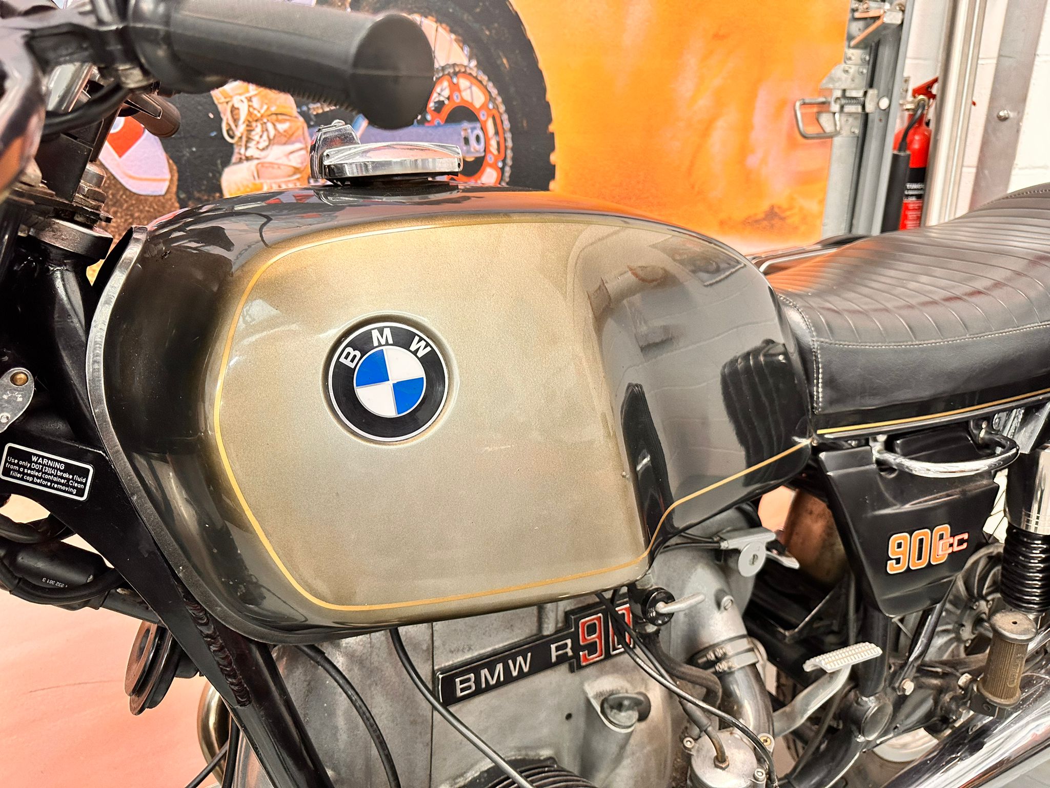 R90S (898cc) 1975