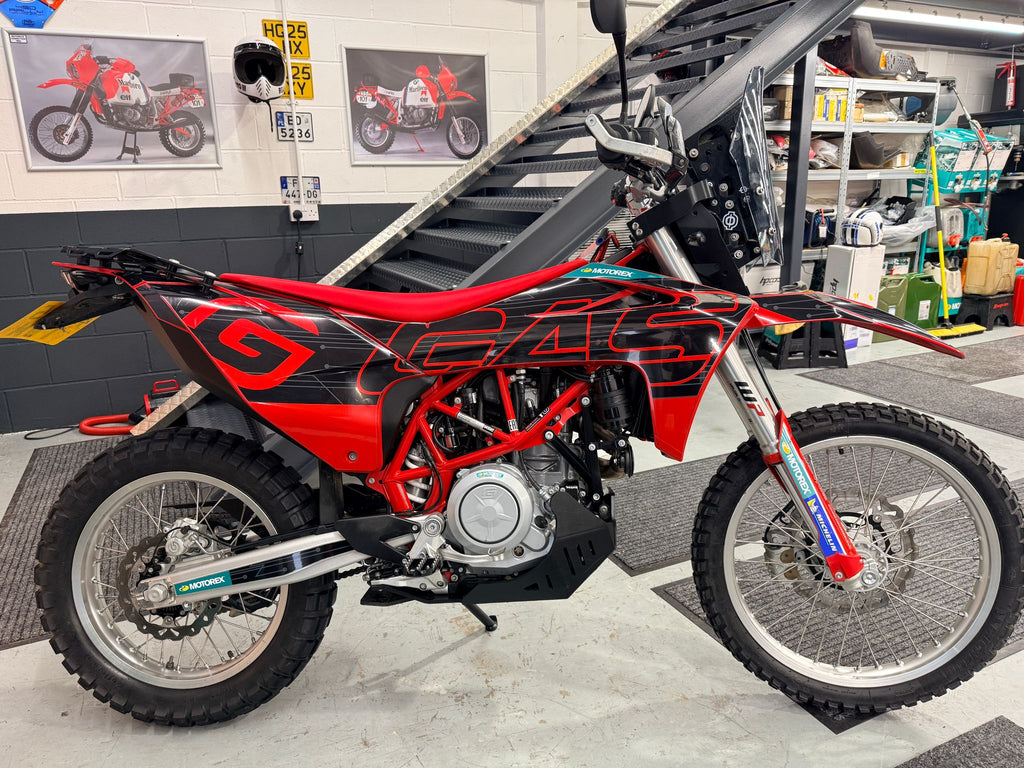 ES 700 Enduro (692cc) 2025